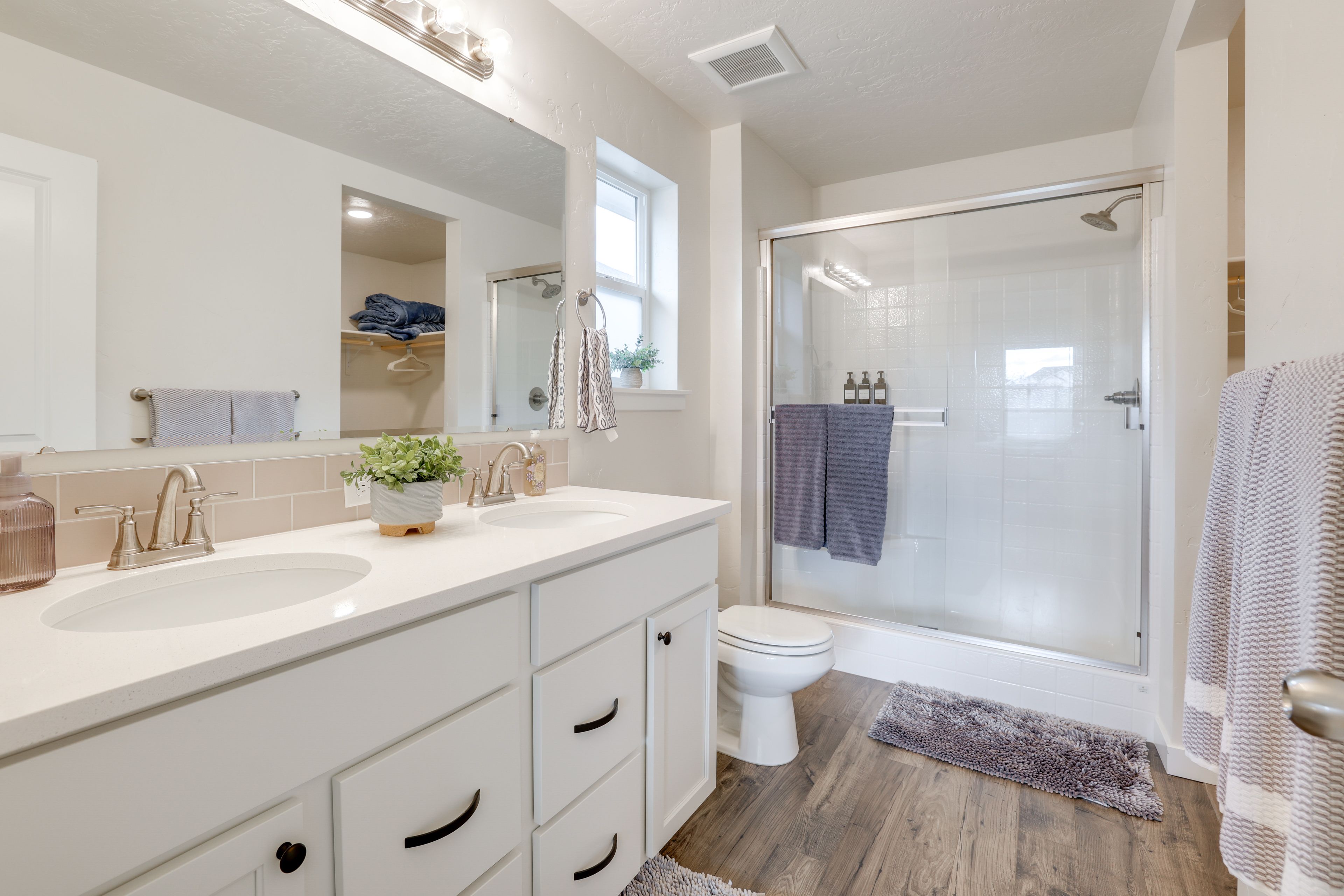 Bathroom | Towels Provided