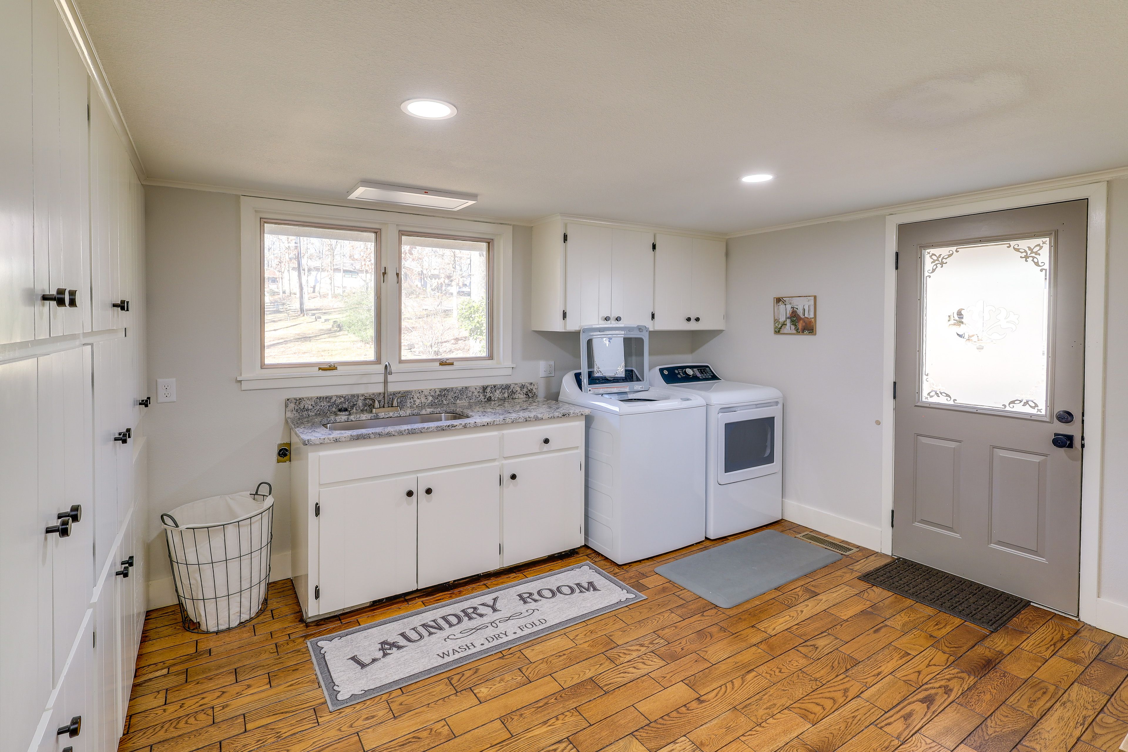 Laundry Room | Main Level