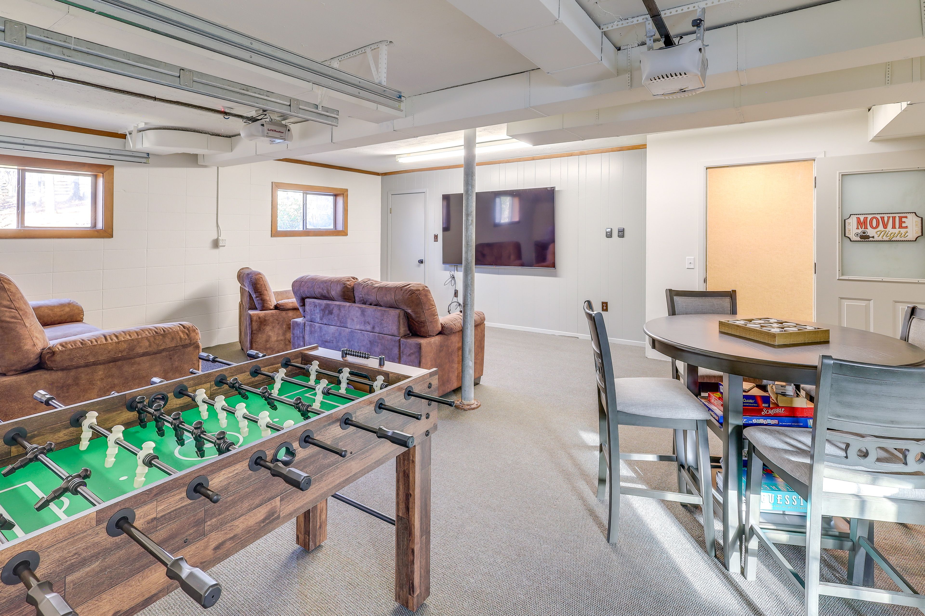 Game Room | Foosball | Smart TV