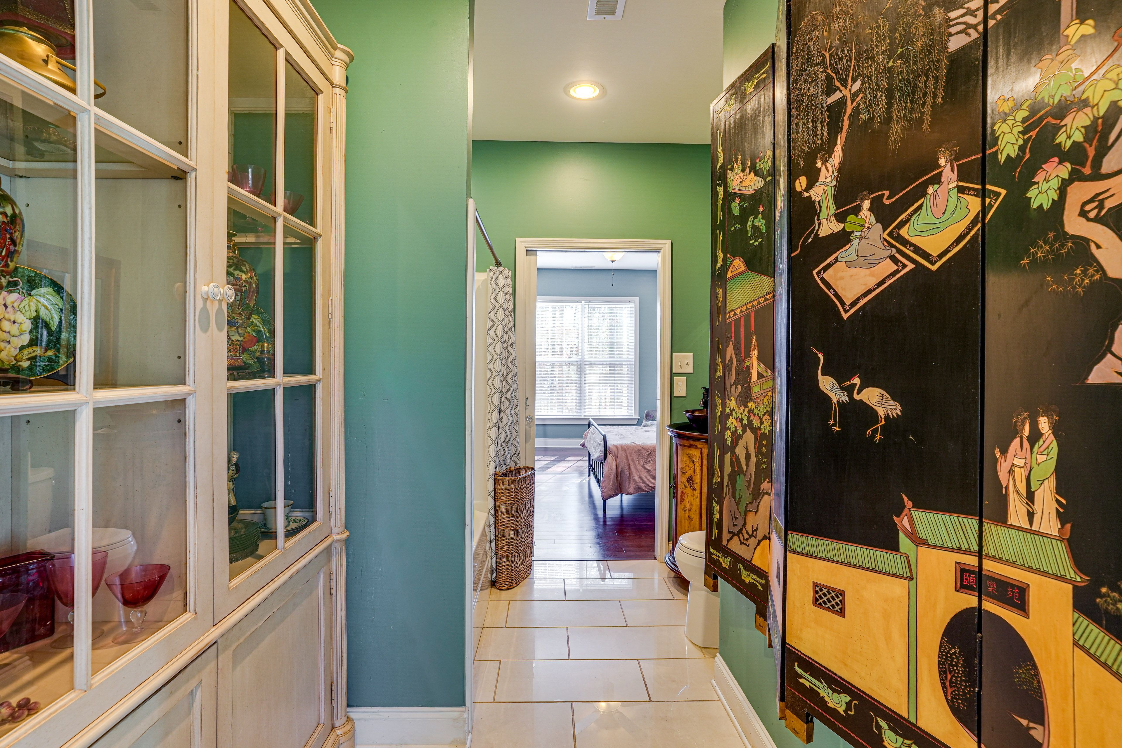 En-Suite Bathroom | Towels Provided