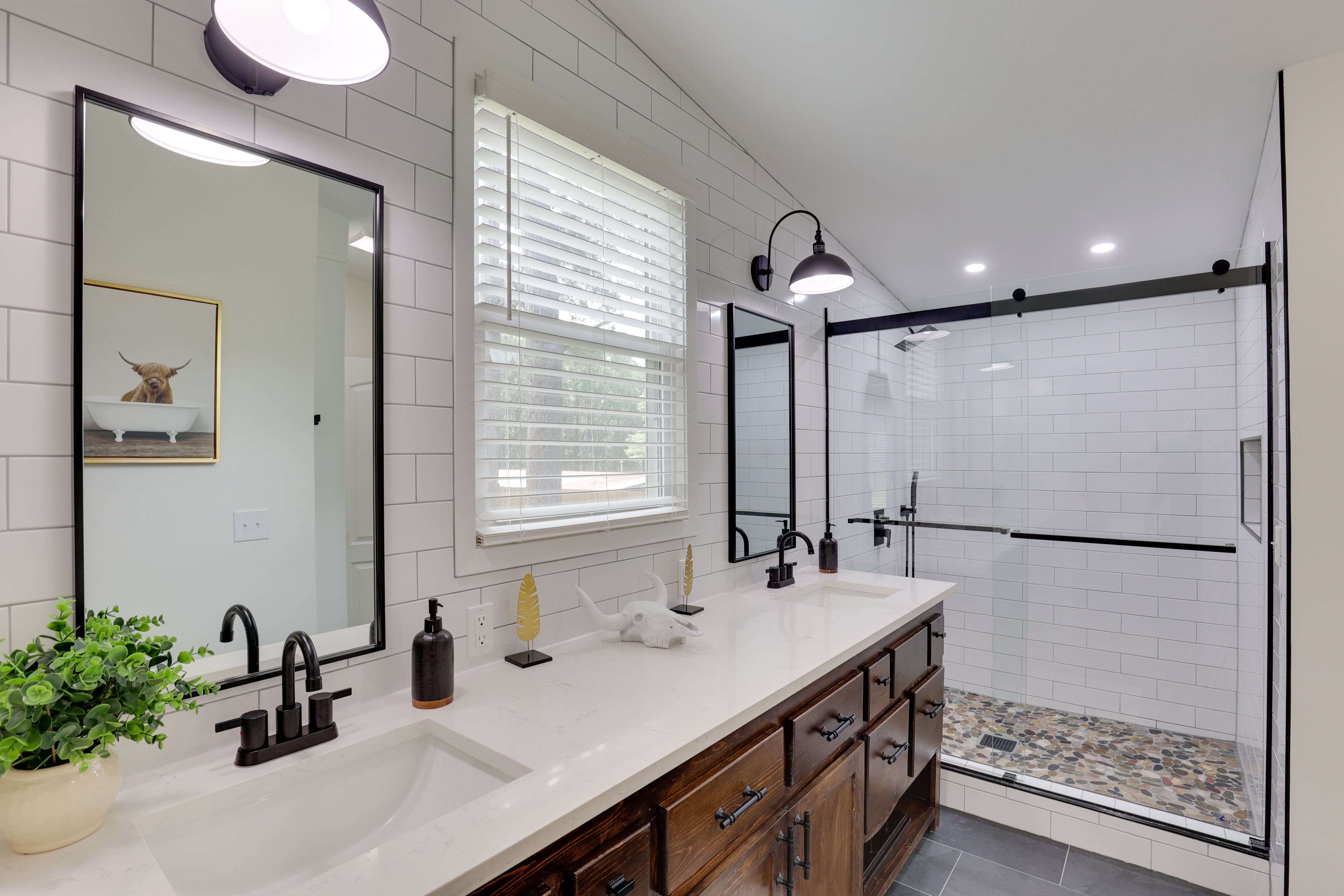 En-Suite Bathroom
