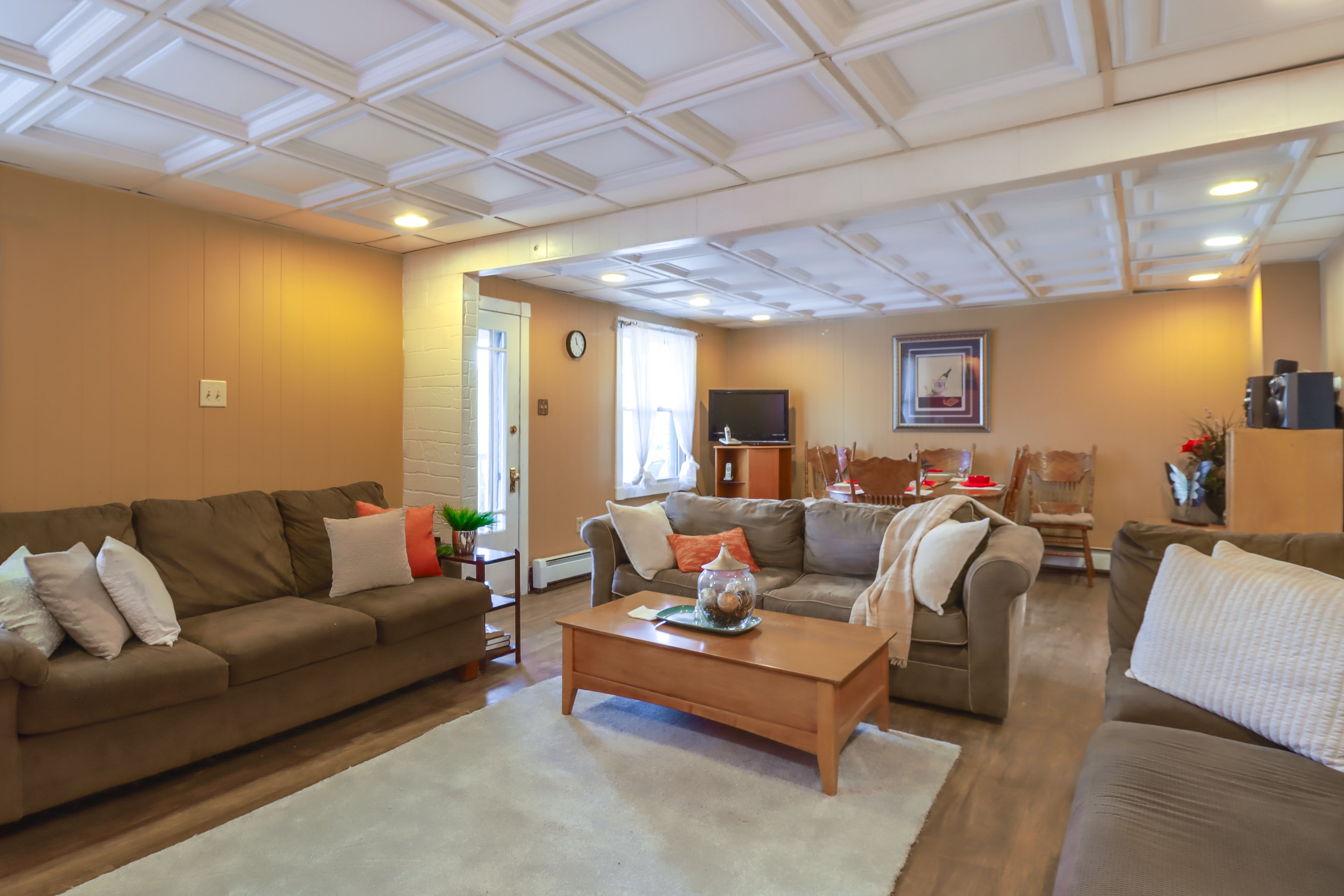 Living Room | Free WiFi | Central Heating | Smart TV