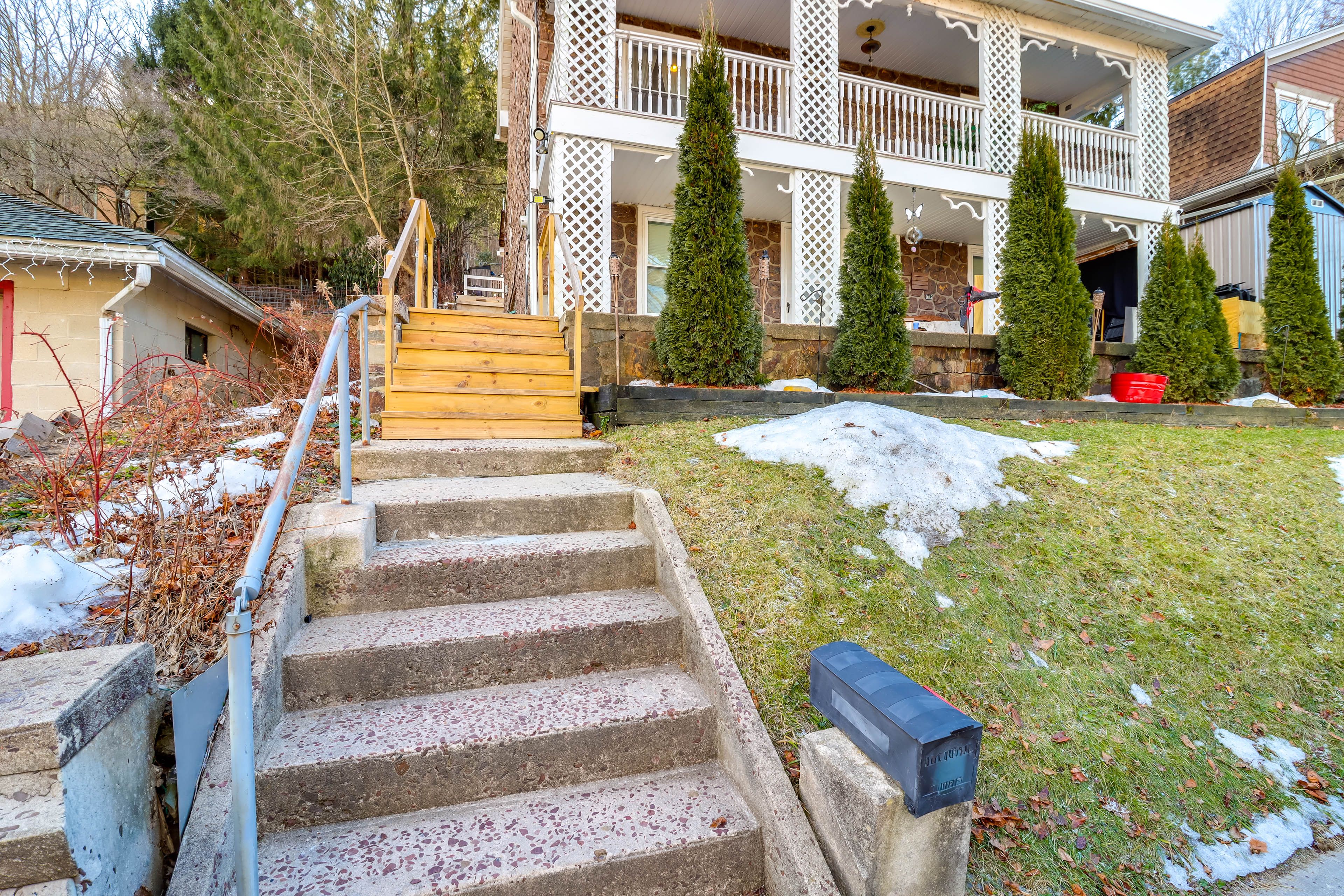 House Exterior | Free Street Parking