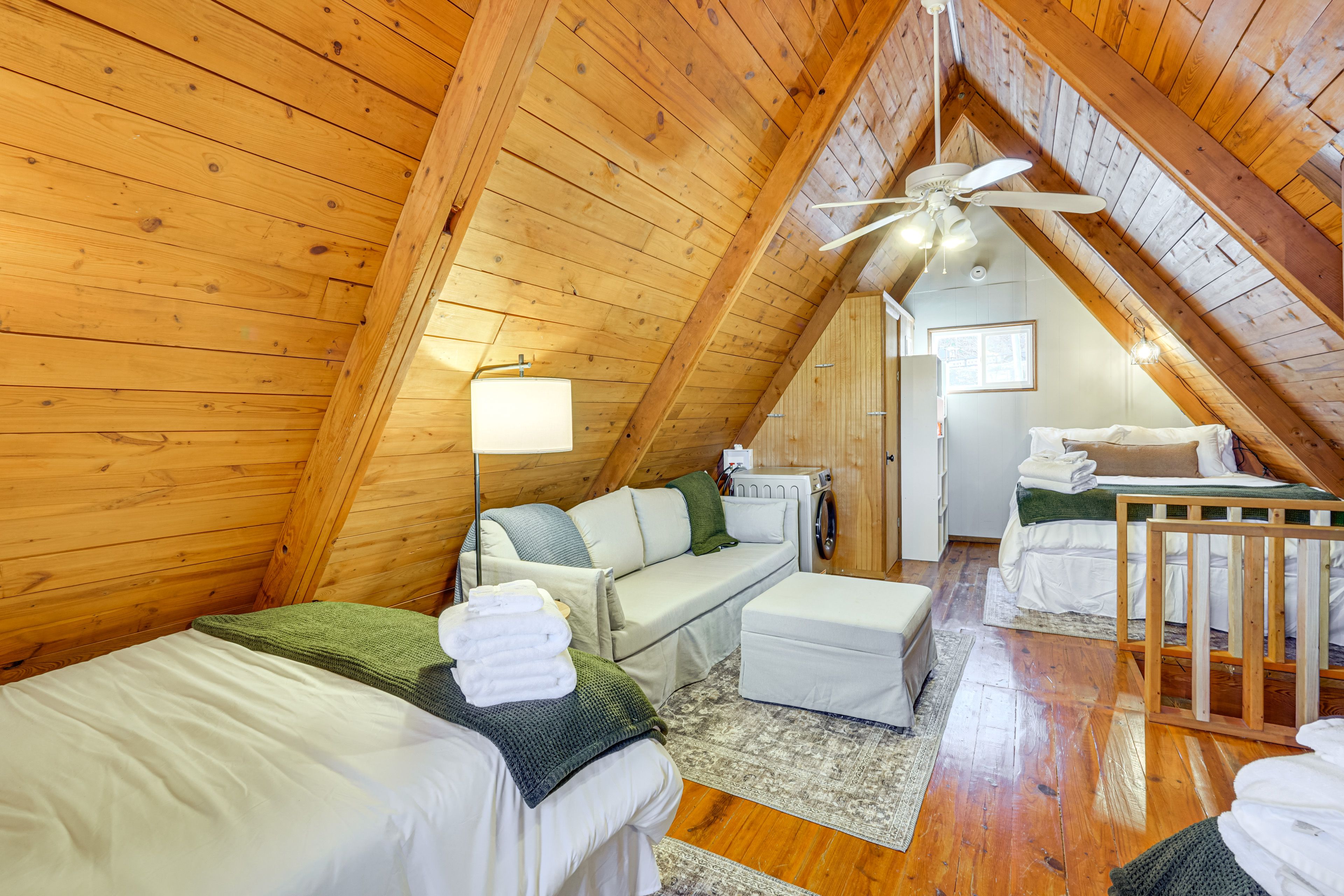 Bedroom 2 | 2 Full Beds | Queen Bed | 2nd Floor