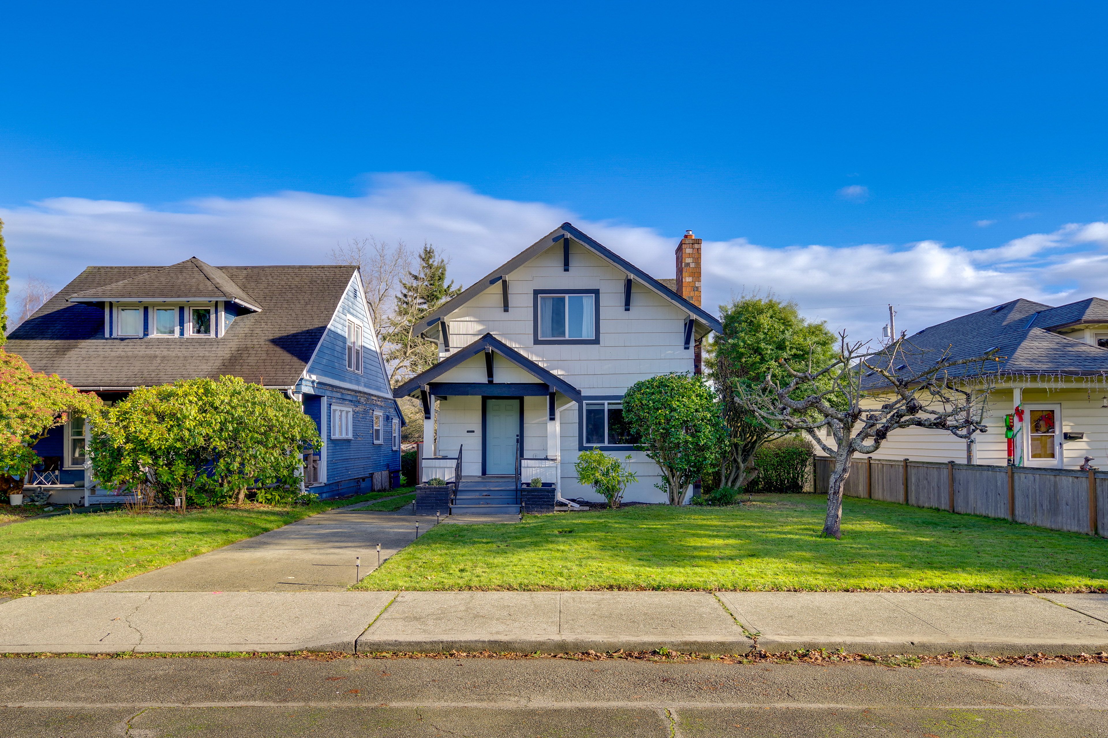 Parking | Driveway (2 Vehicles)