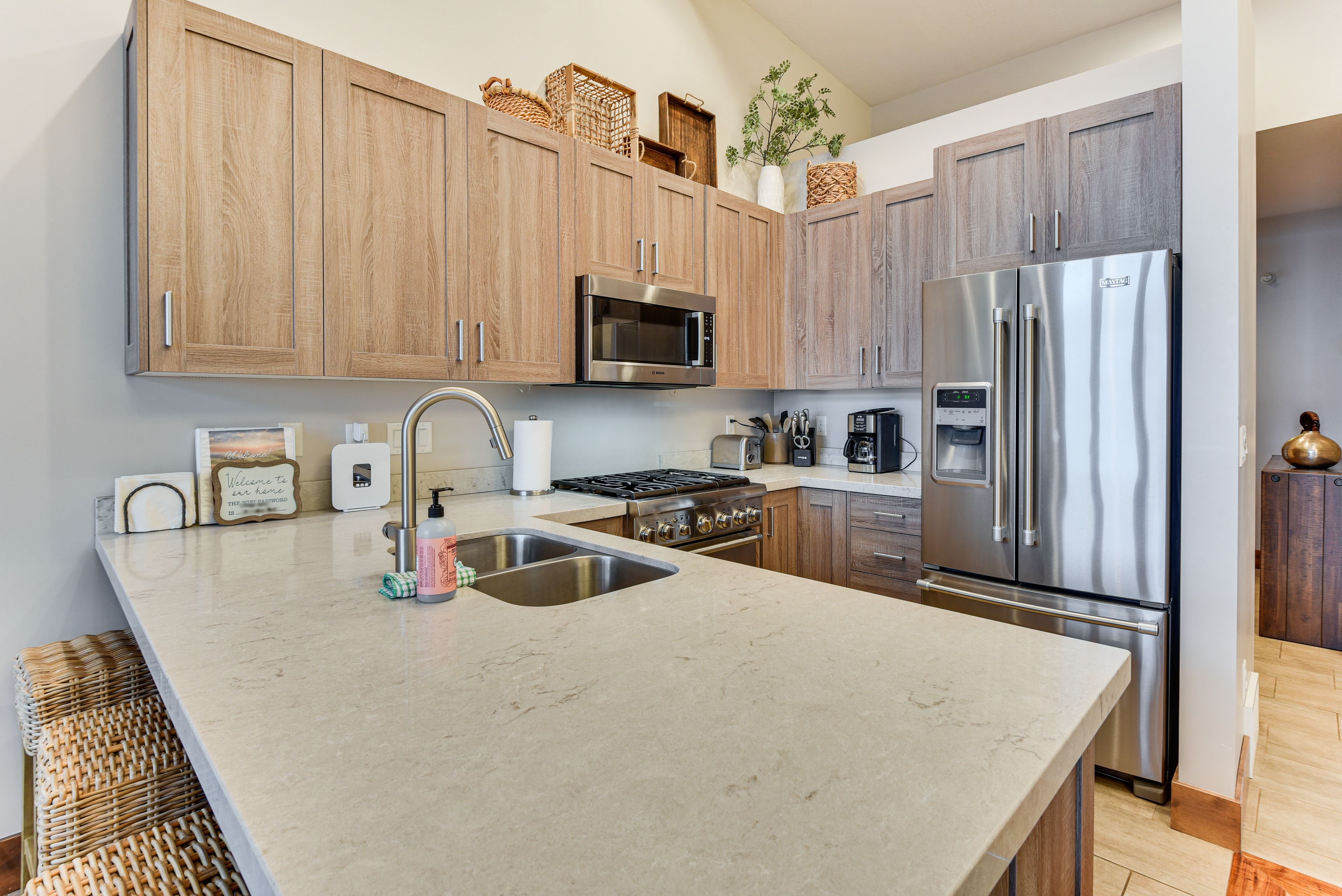 Kitchen | Toaster | Dishwasher | 1st Floor