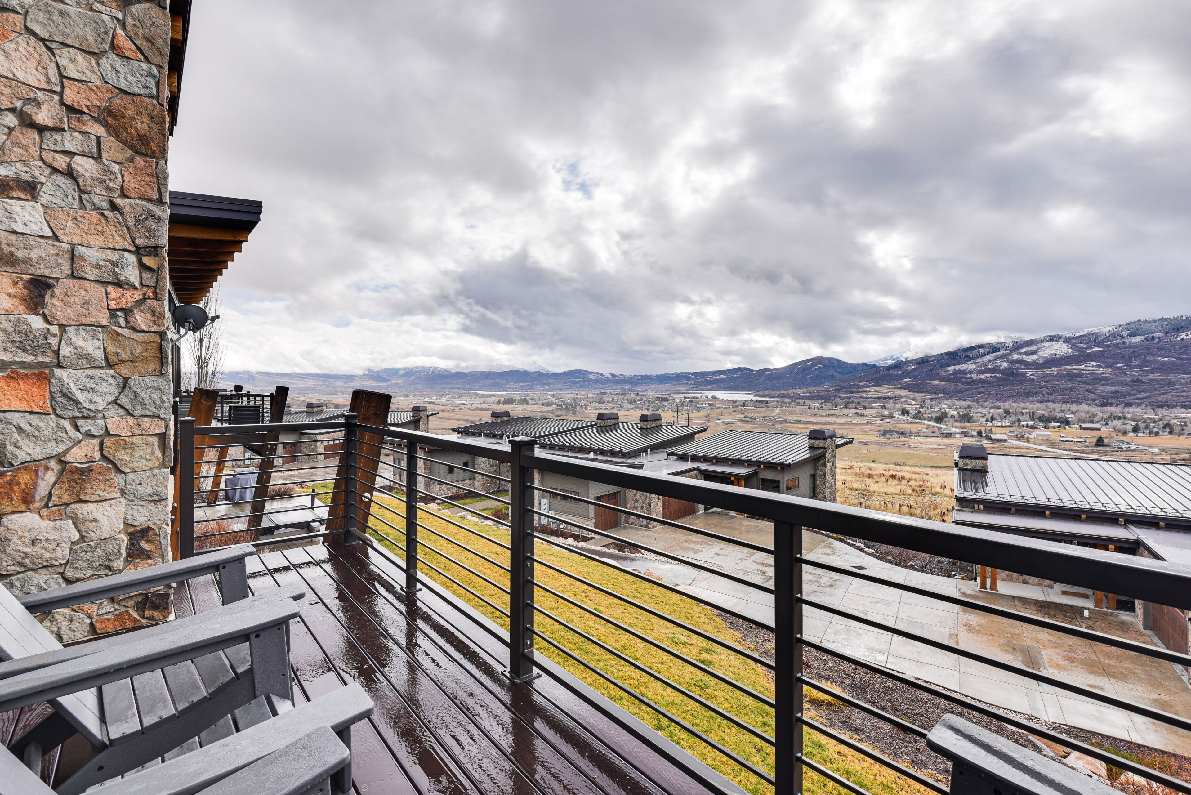 Balcony w/ Mountain Views