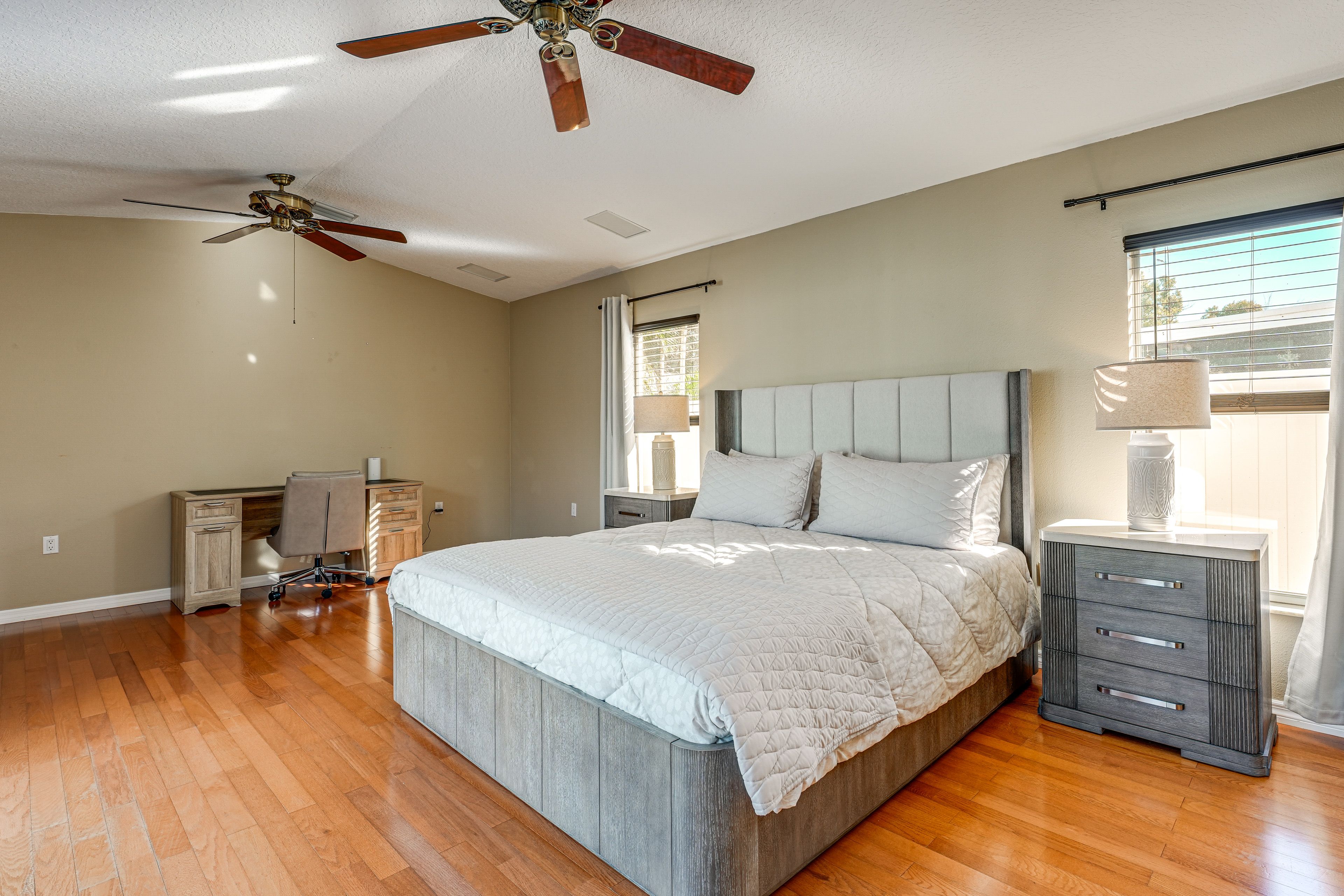 Bedroom 1 | King Bed (Access via Full Bathroom or Screened Lanai)