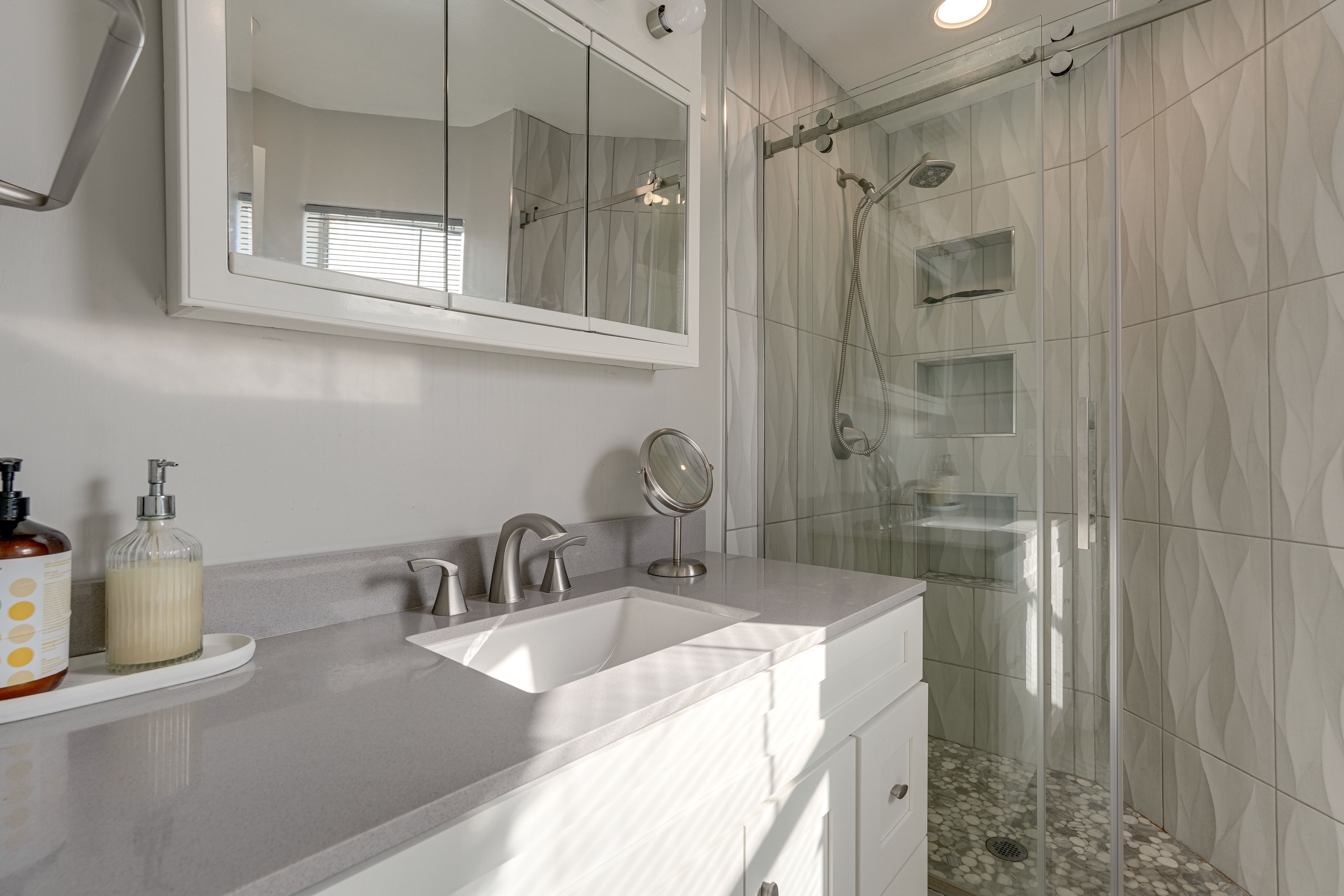 En-Suite Bathroom | Towels Provided