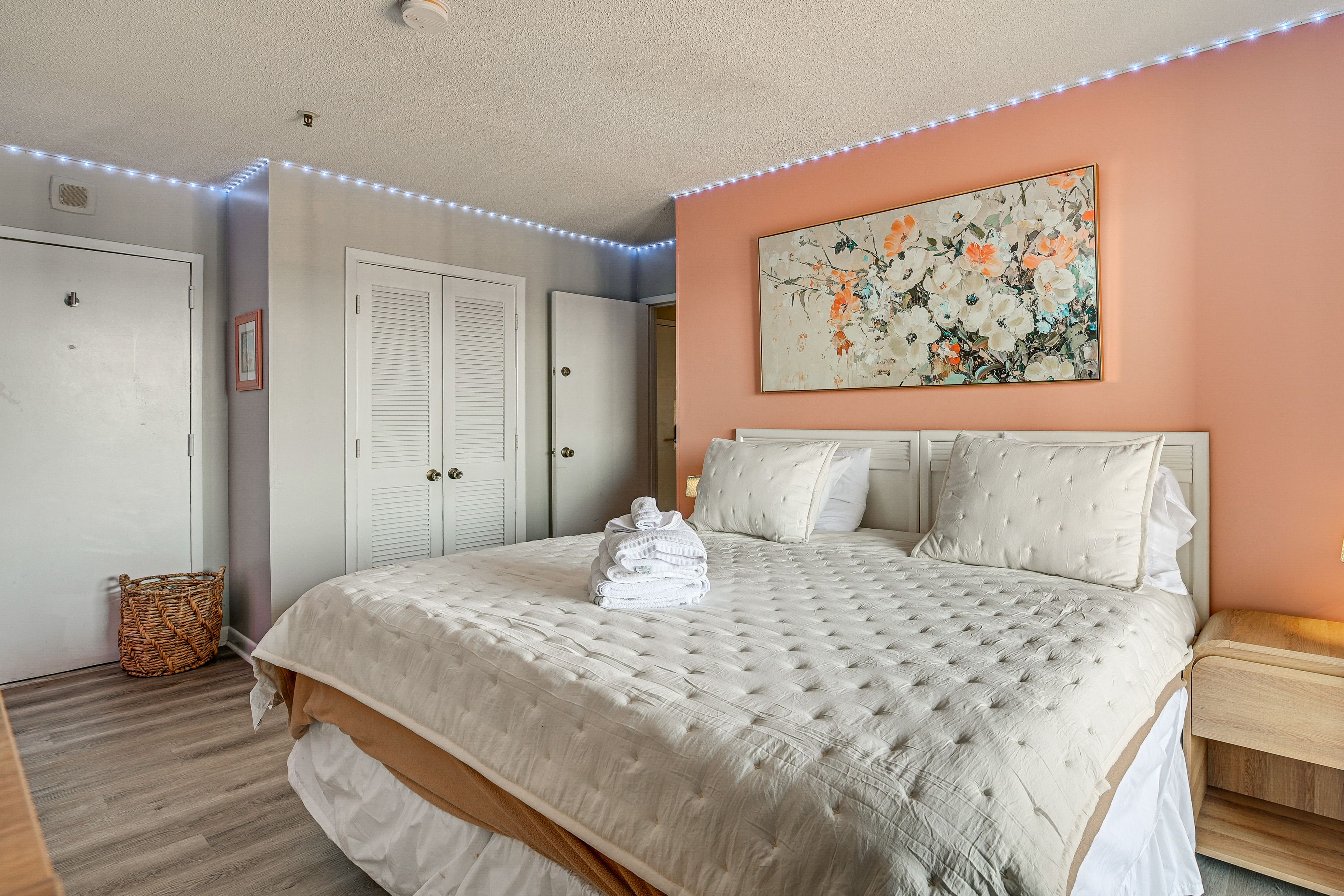 Bedroom 1 | California King Bed