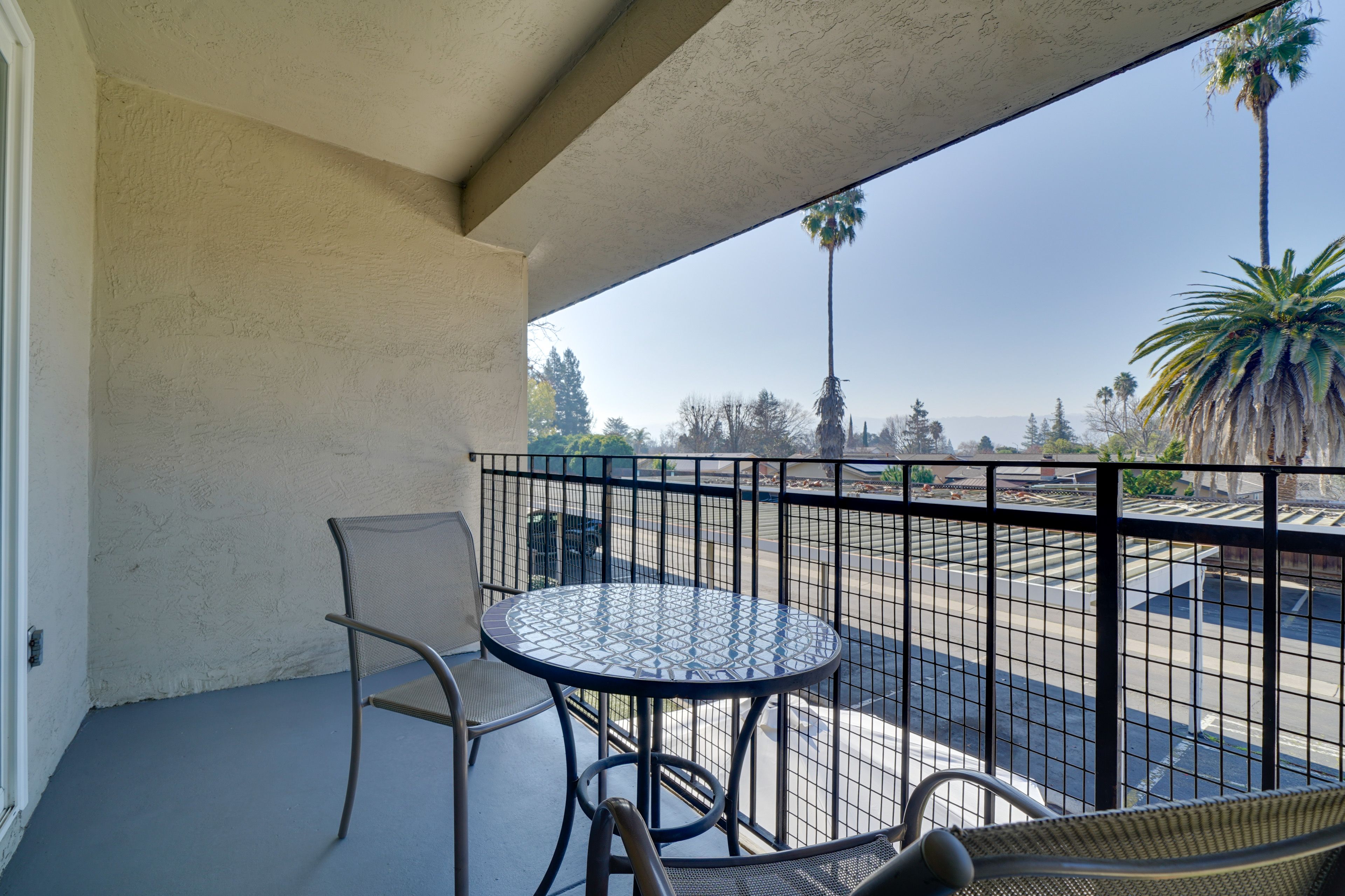 Pleasanton Vacation Rental | 1BR | 1BA | 600 Sq Ft | Stairs to Access