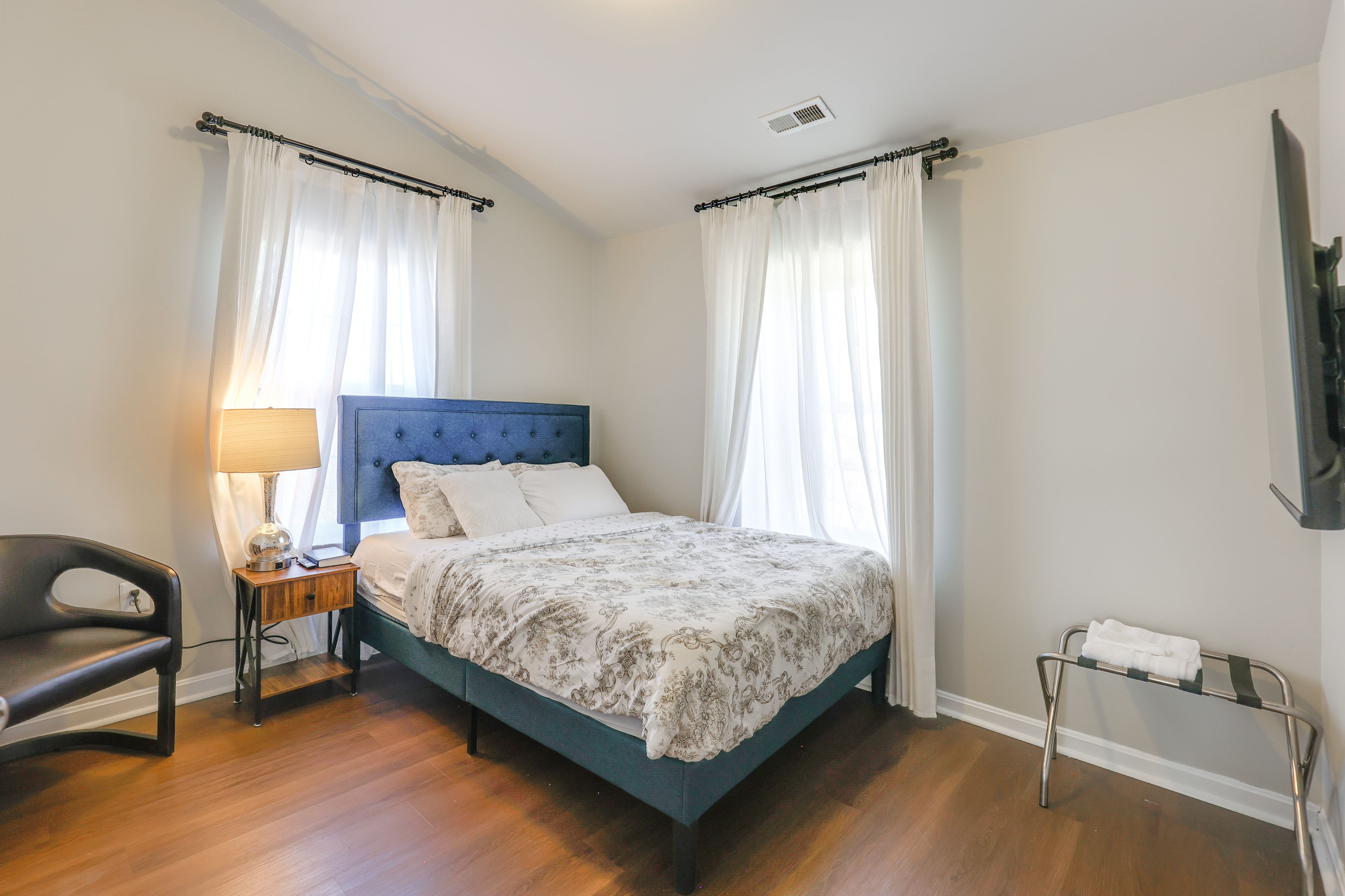 Bedroom 3 | 2nd Floor | Queen Bed