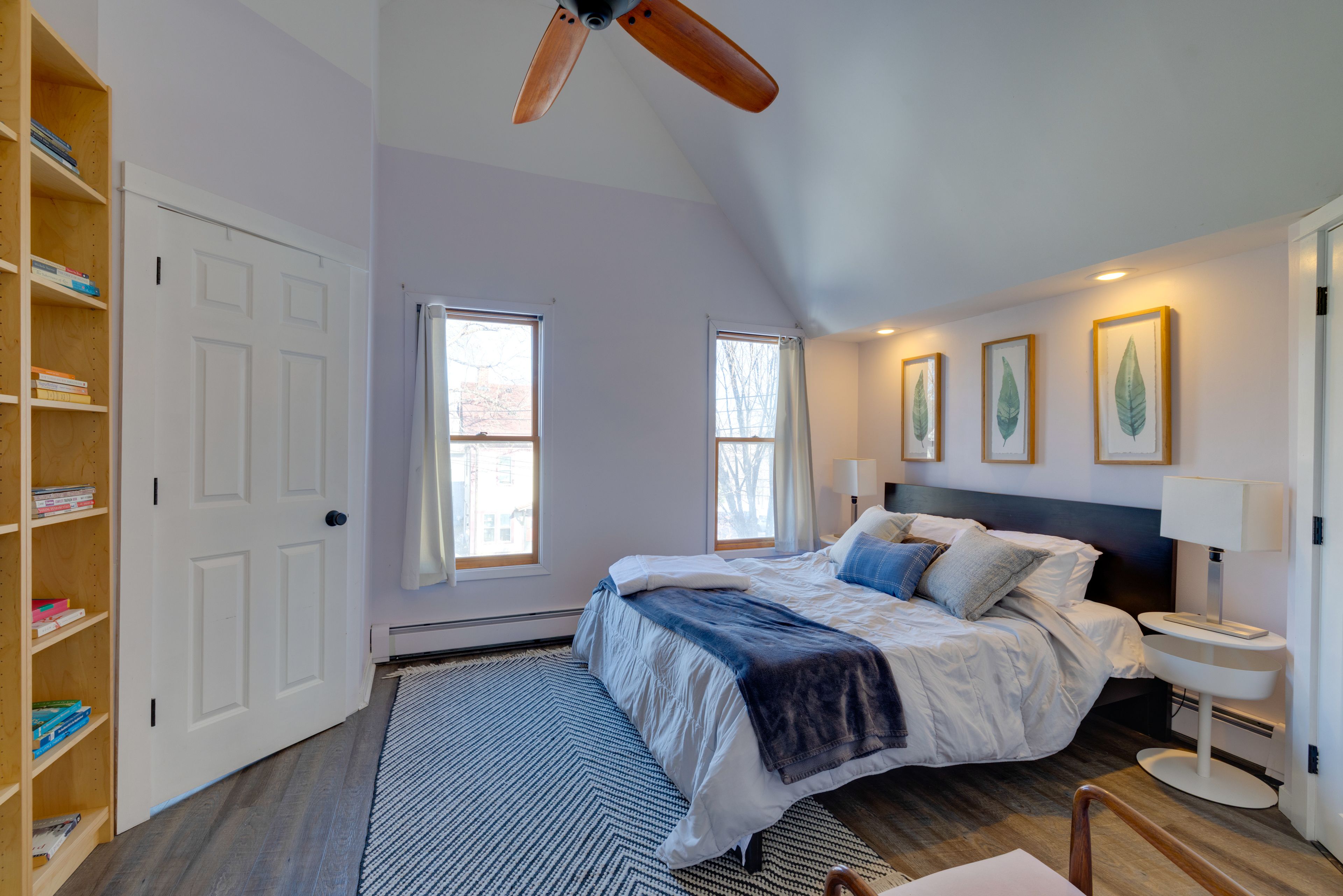 Bedroom | Queen Bed | Books