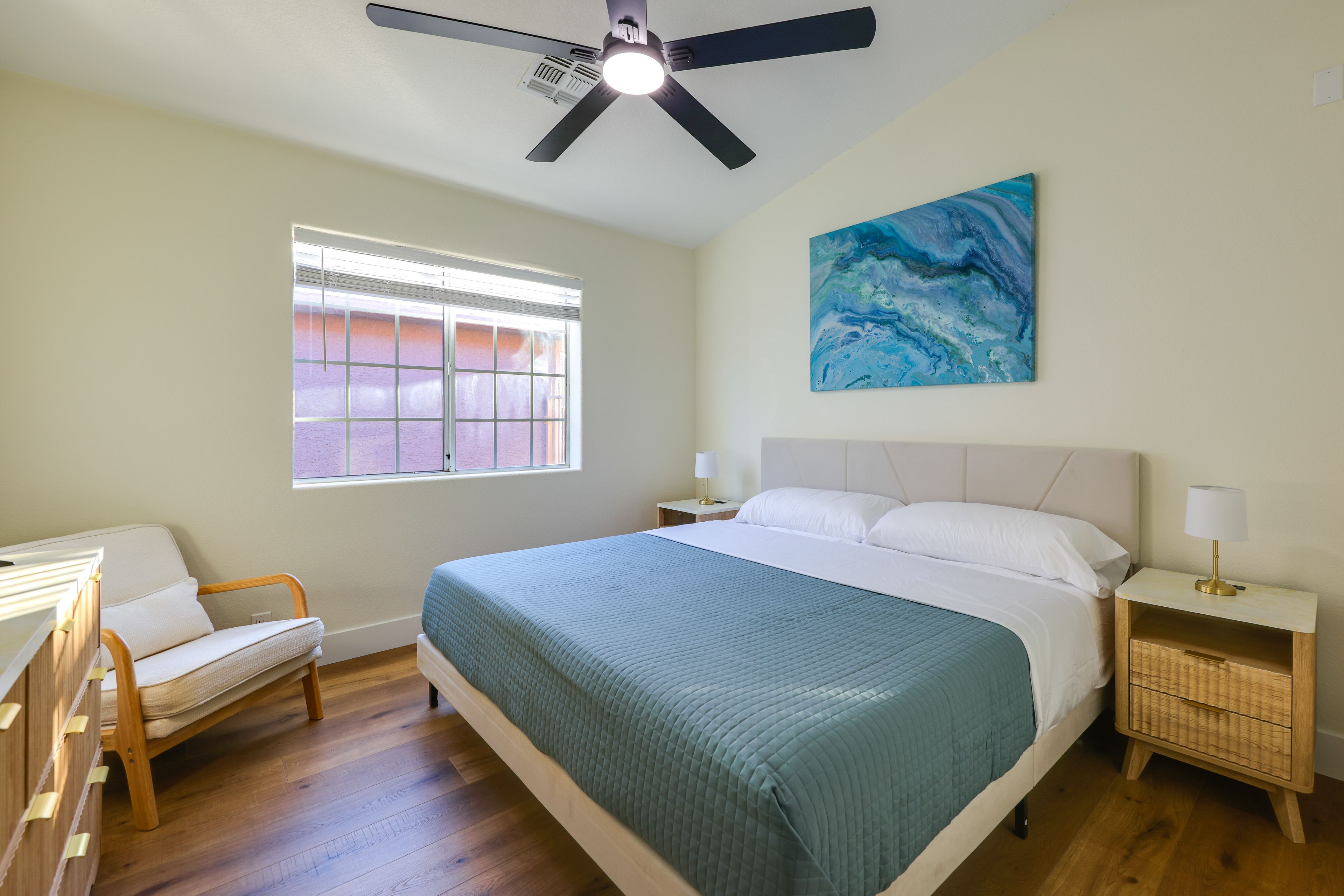 Bedroom 2 | King Bed | Smart TV