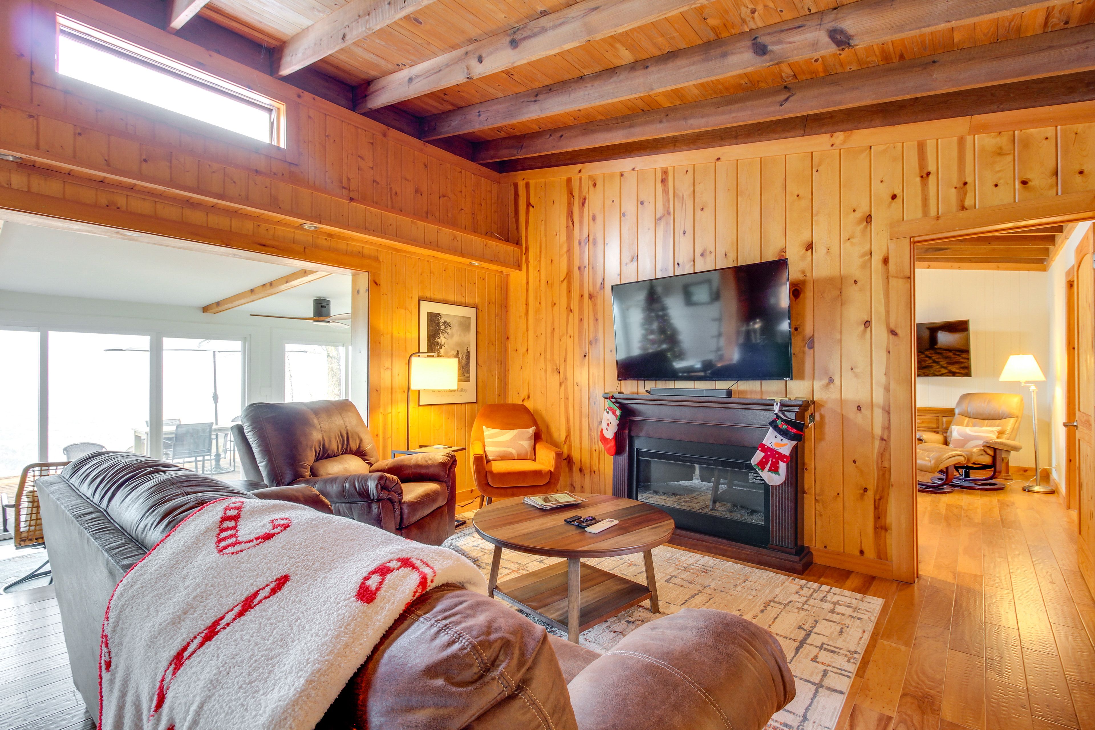 Living Room | Smart TV | Electric Fireplace