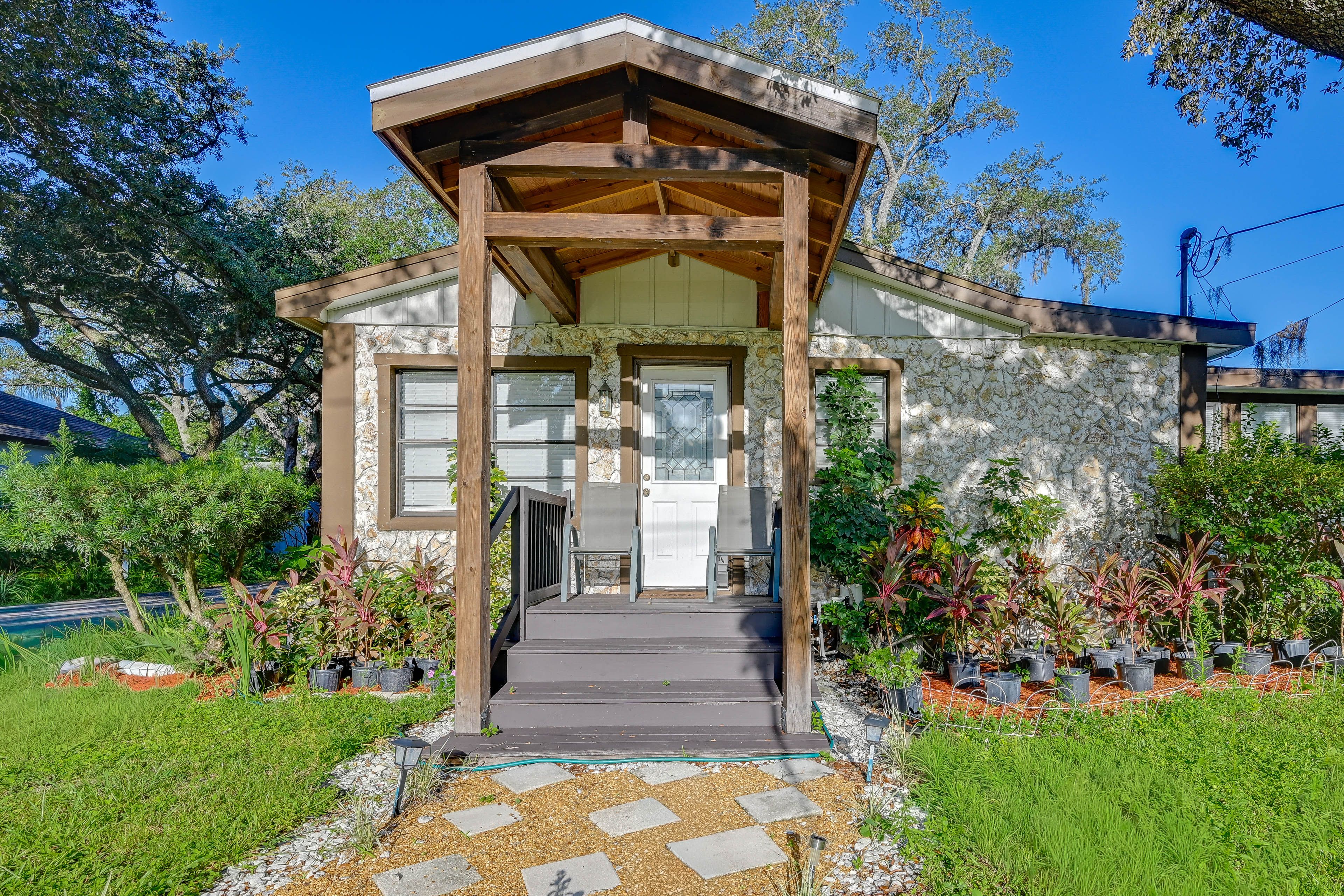 Tampa Vacation Rental | Studio | 1BA | 300 Sq Ft