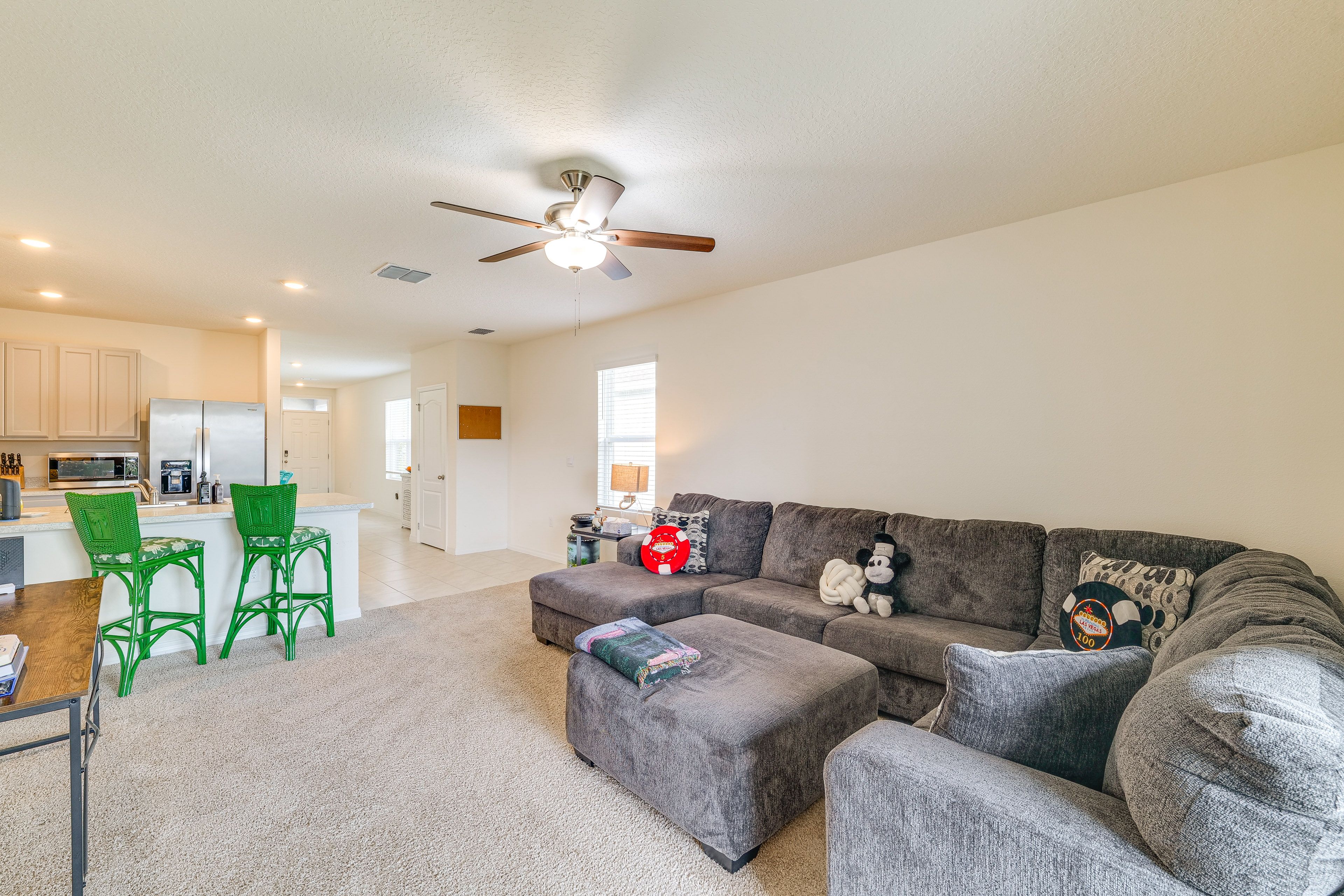 Living Room | Central Heating & A/C | Free WiFi