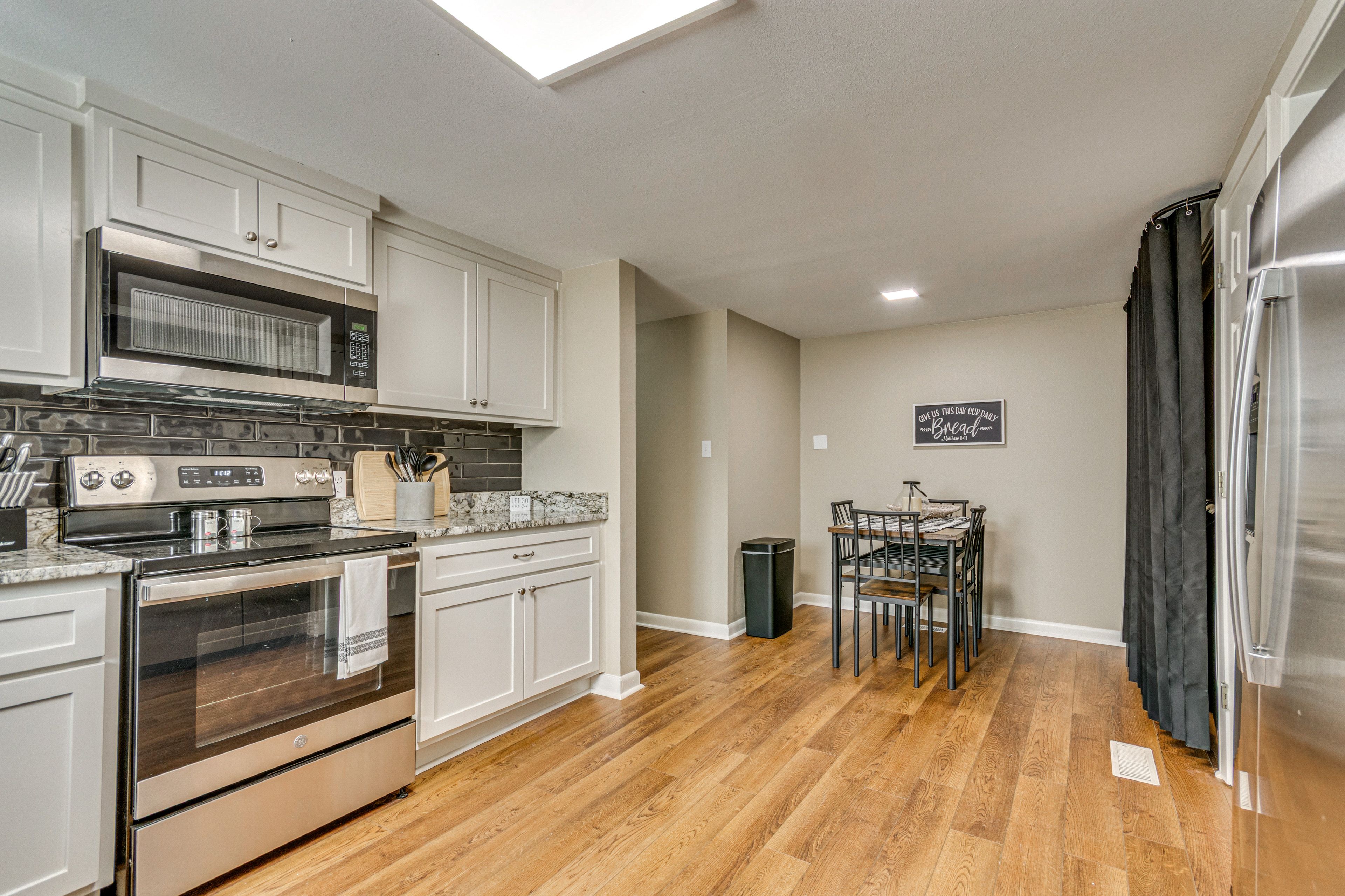 Kitchen | Drip Coffee Maker | Blender | Toaster