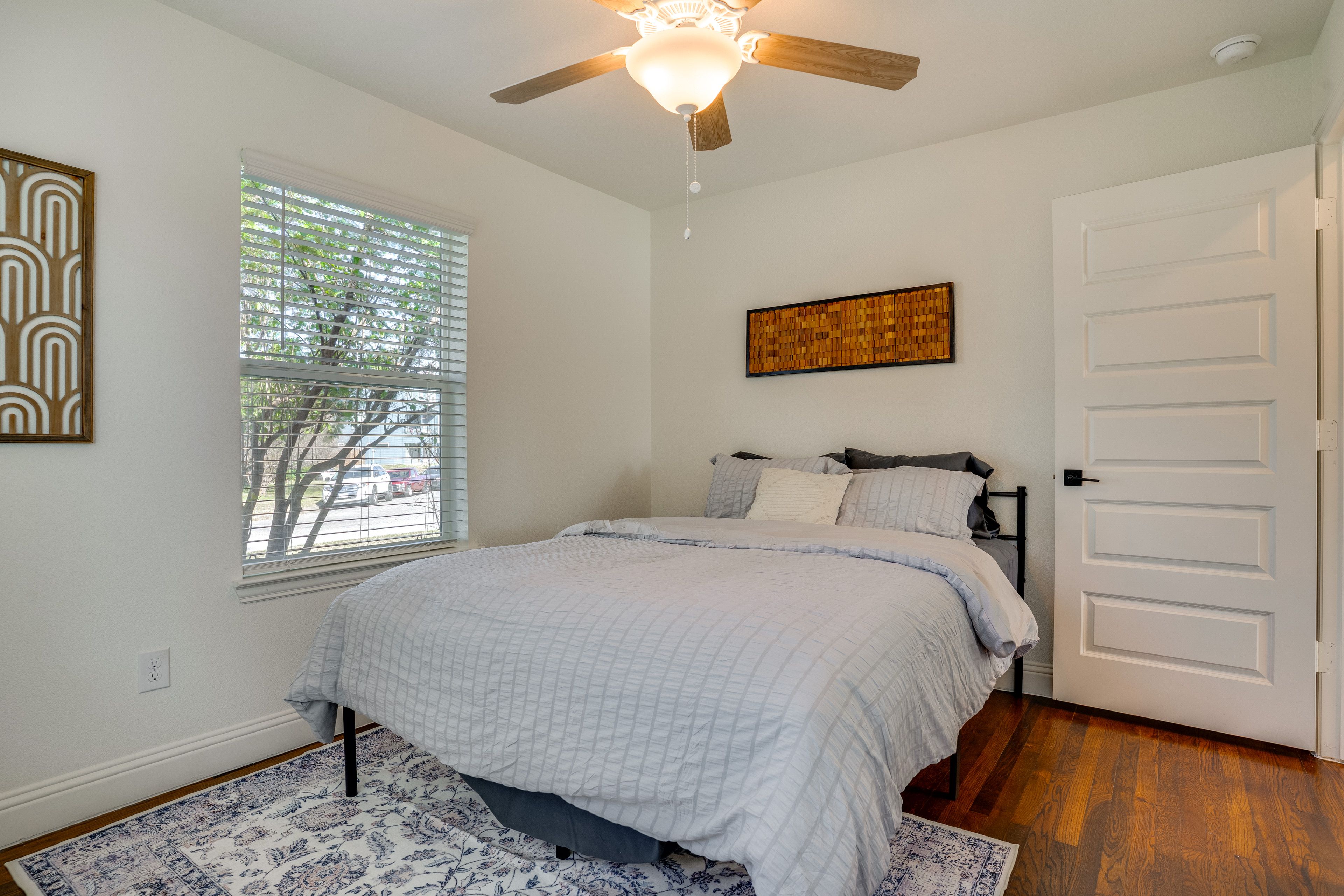 Bedroom 2 | Queen Bed | Linens Provided