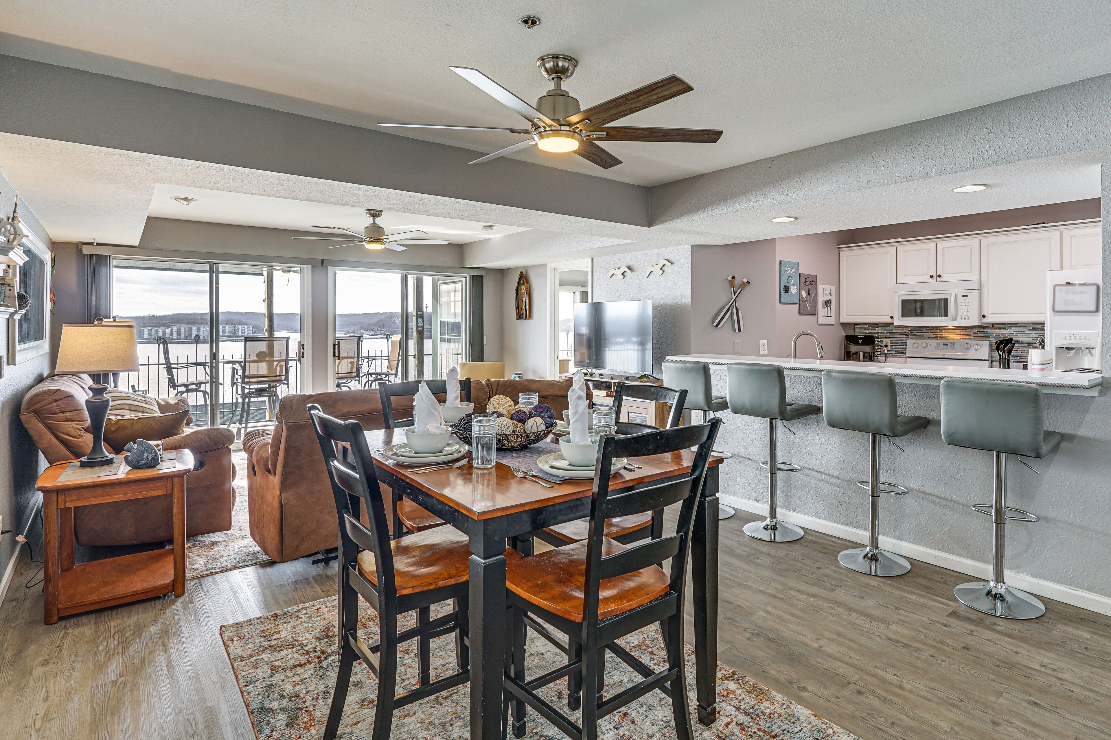 Kitchen | Dining Area