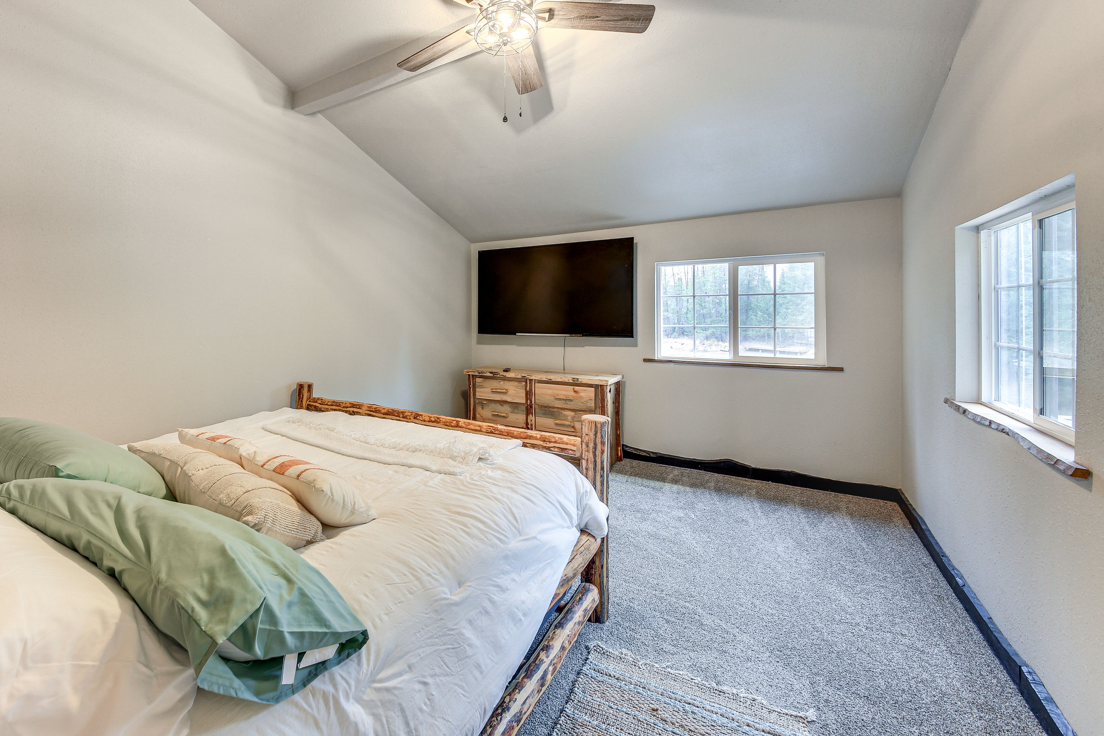 Bedroom 3 | Queen Bed | 2nd Floor