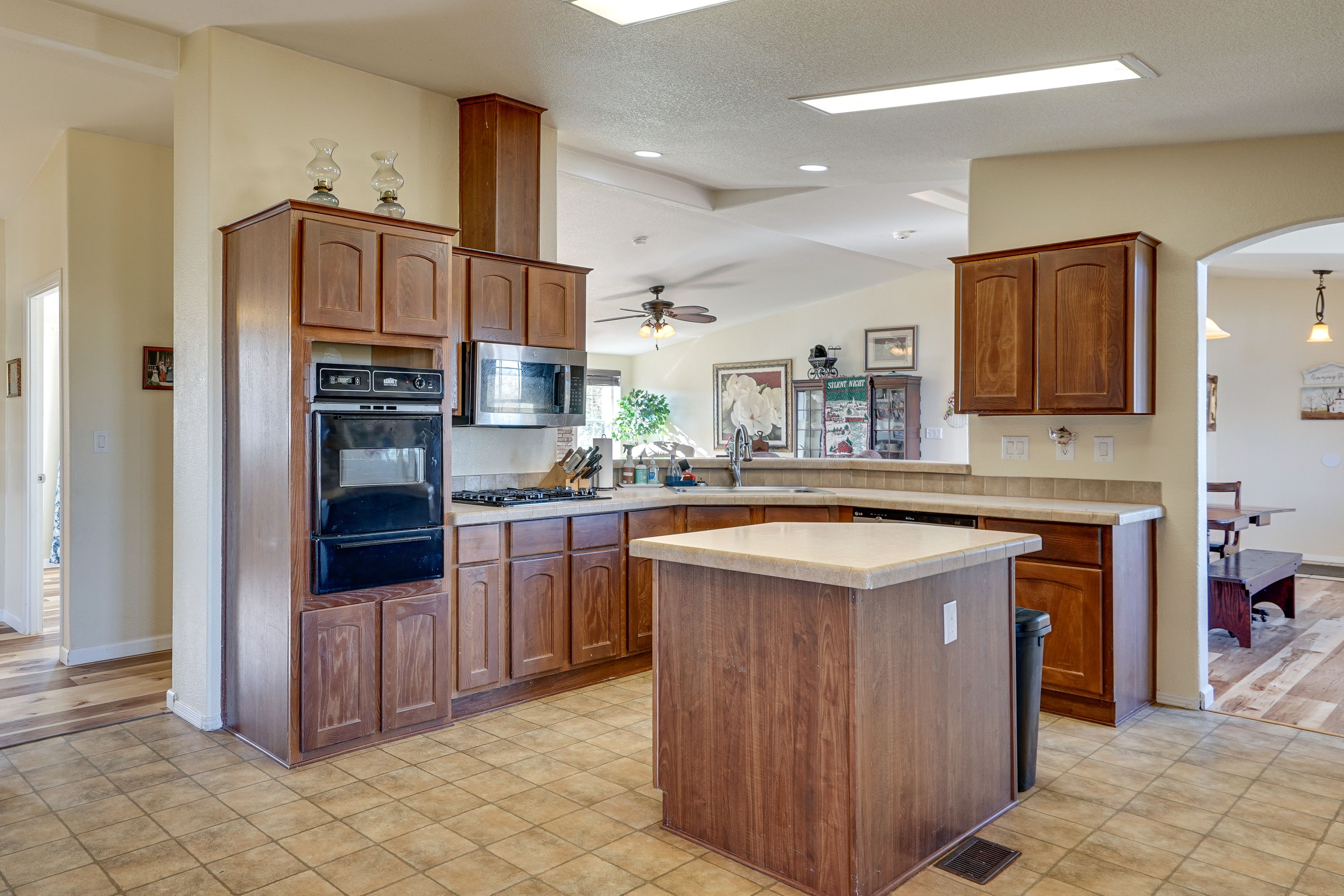 Kitchen | Keurig Coffee Maker