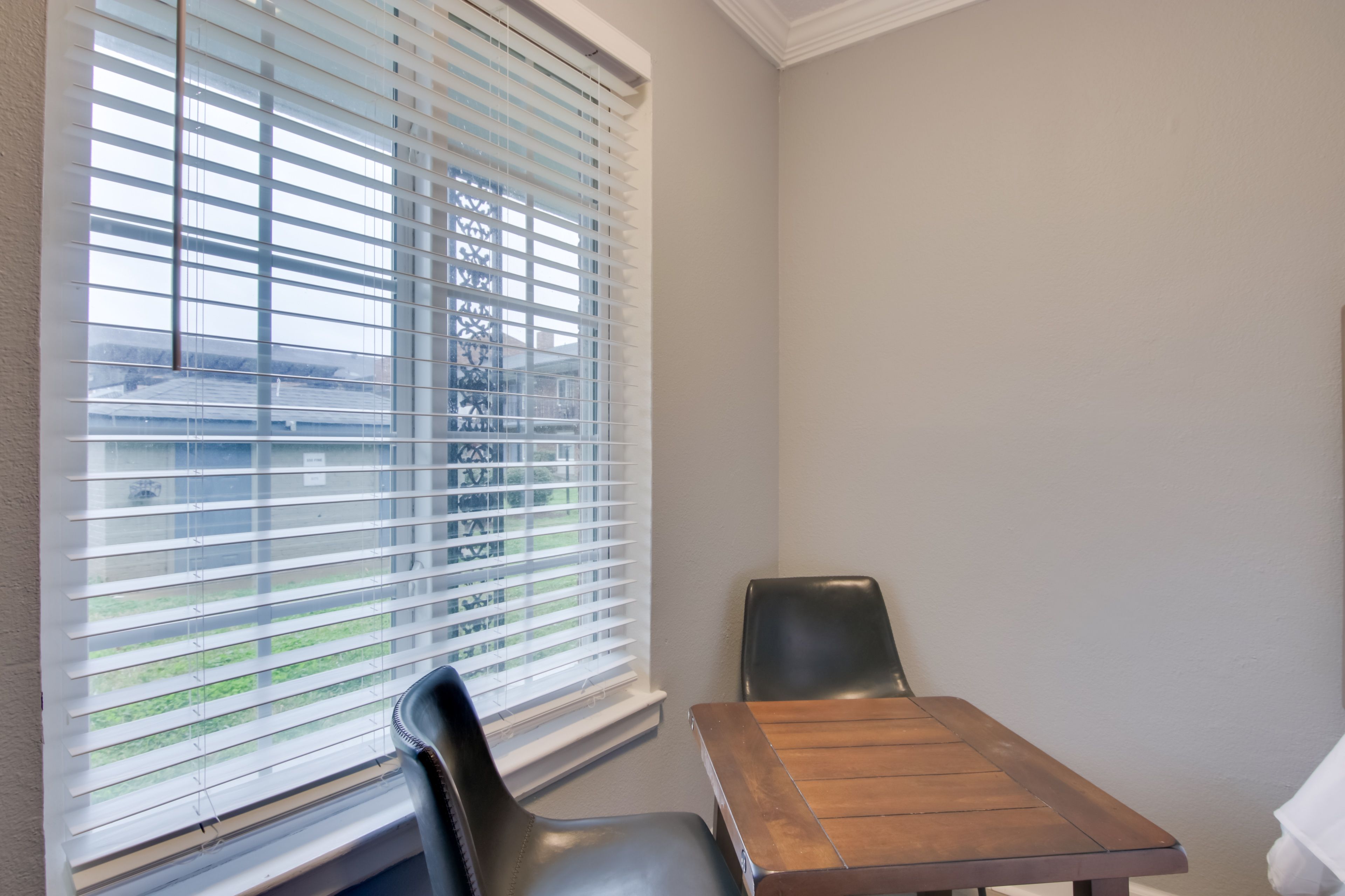 Dining Area/Workspace