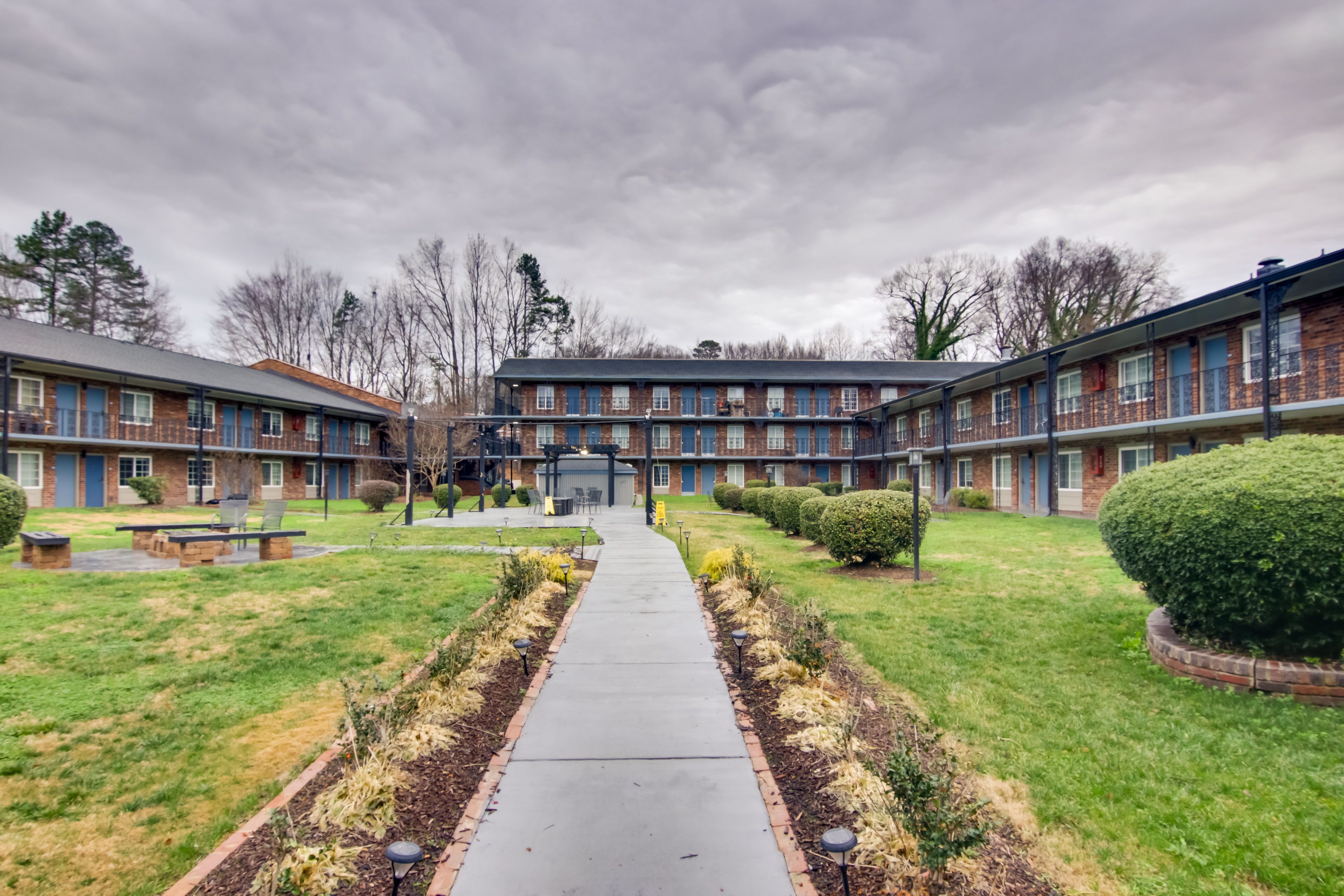 Parking | Community Lot