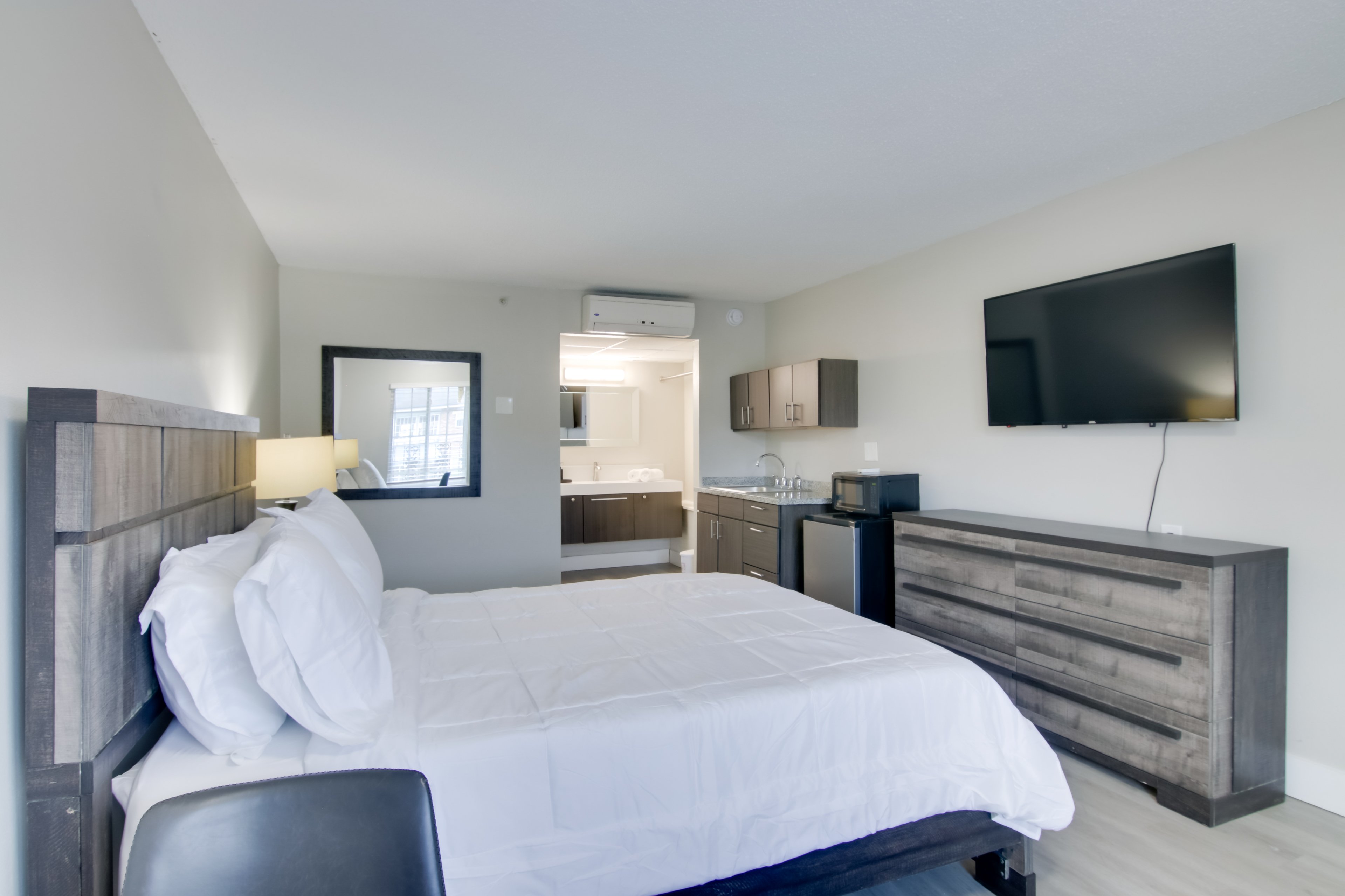 Charlotte Vacation Rental | Studio | 1BA | 500 Sq Ft | Stairs Required