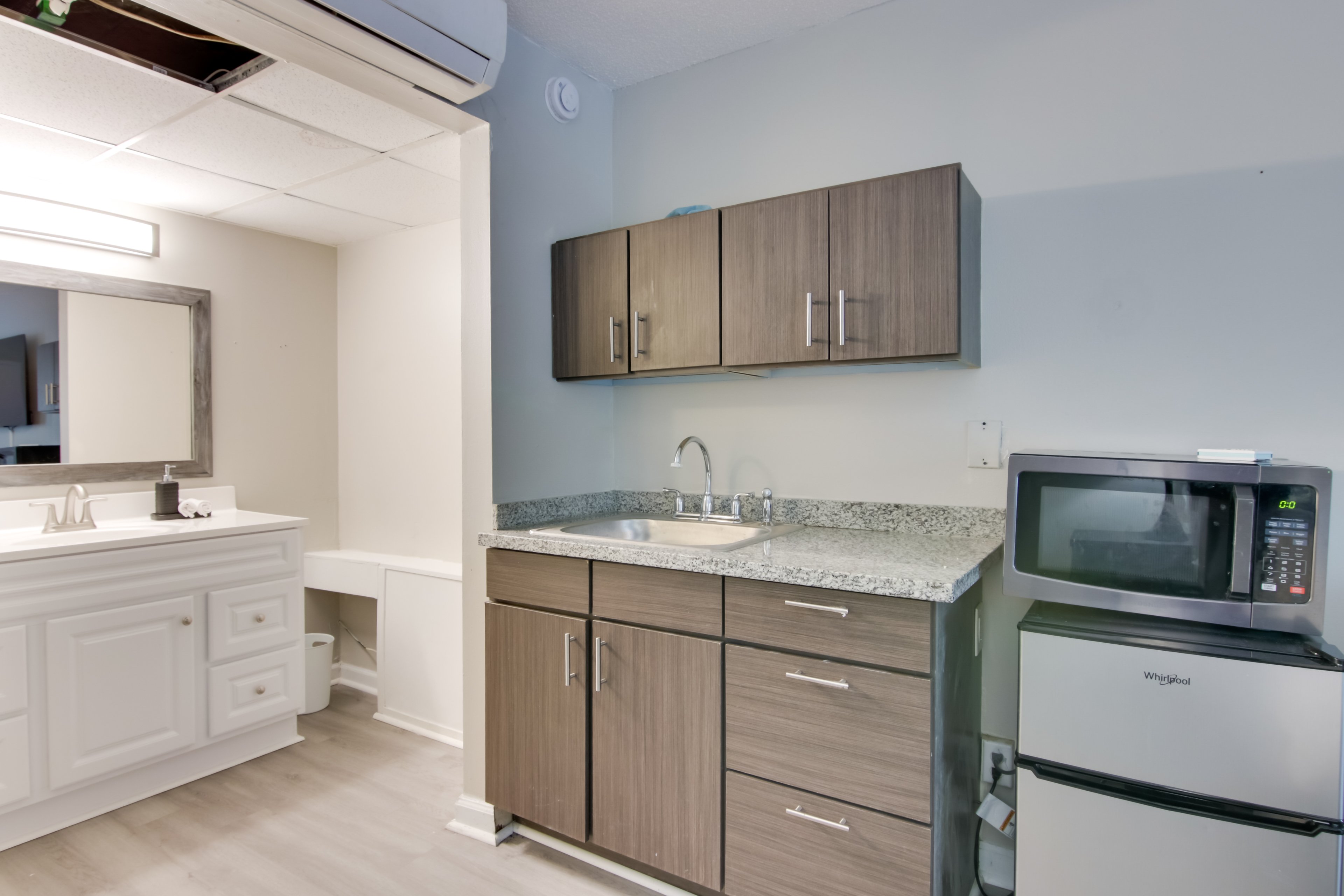 Kitchenette | Keurig Coffee Maker | Cooking Basics