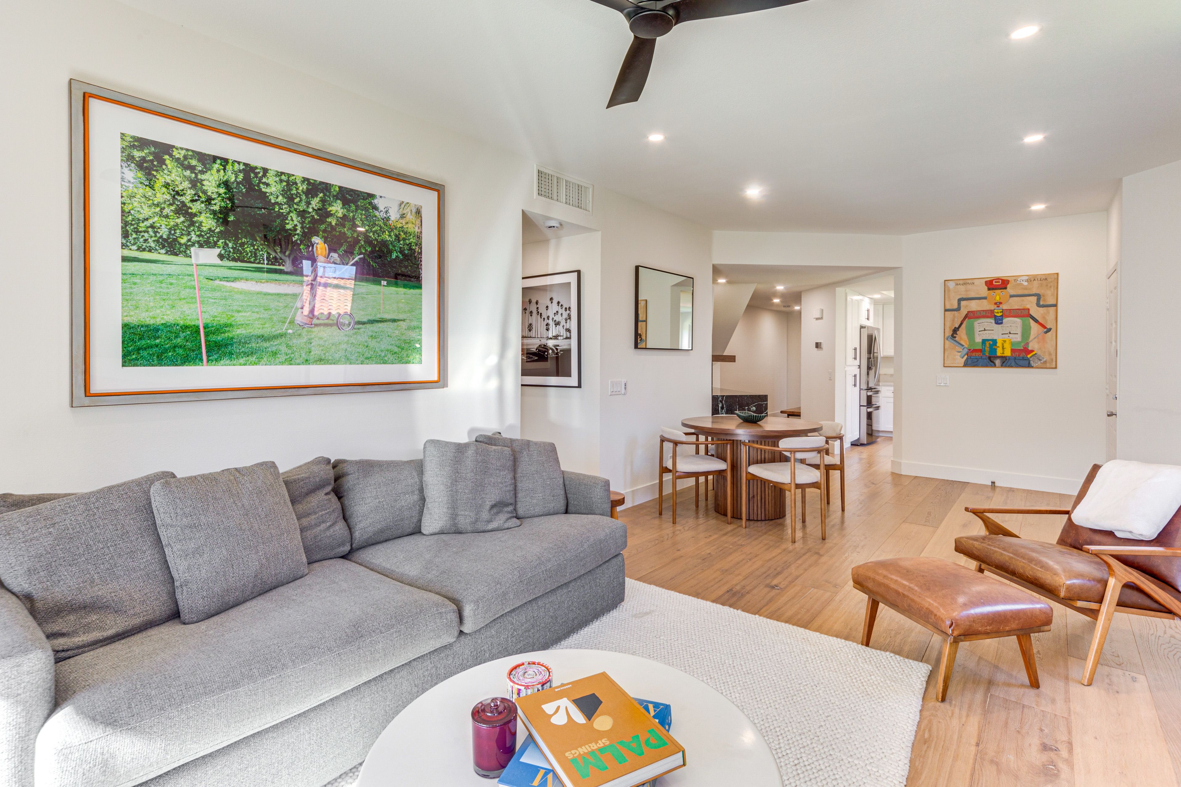 Living Room | Smart TV | Free WiFi | Electric Fireplace