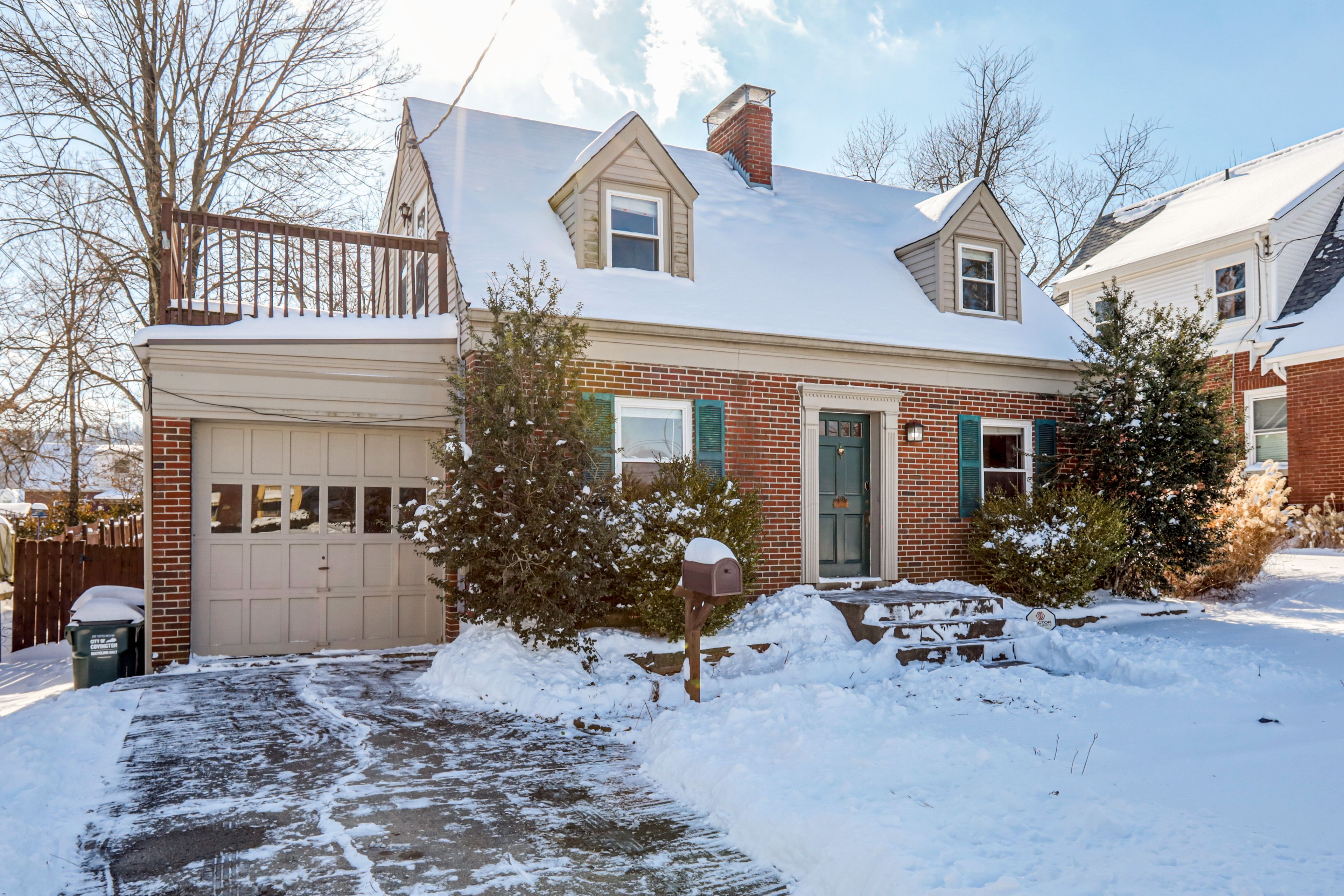 Parking | Driveway (2 Vehicles)