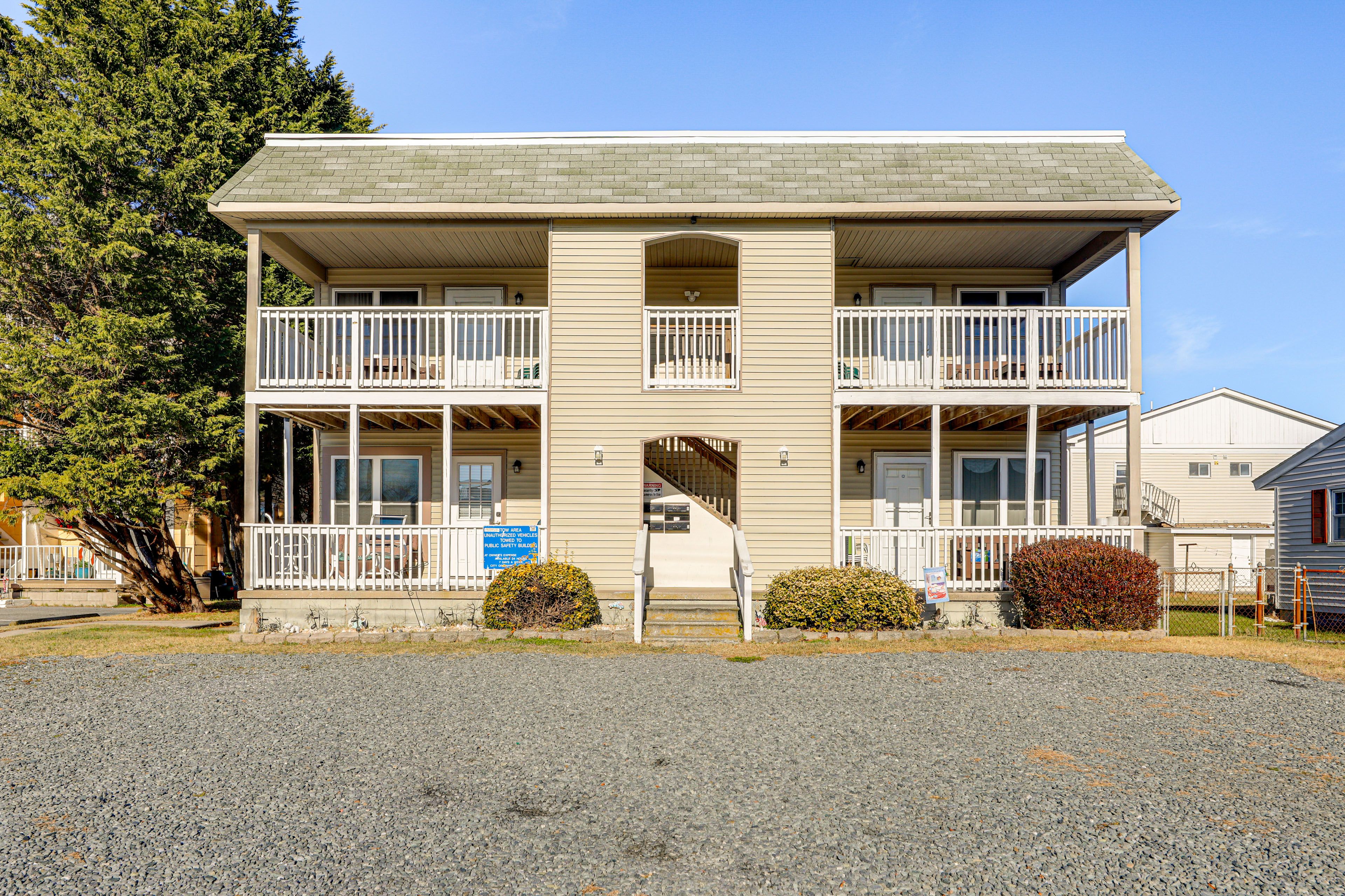 Parking | Designated Space (1 Vehicle) | Free Street Parking