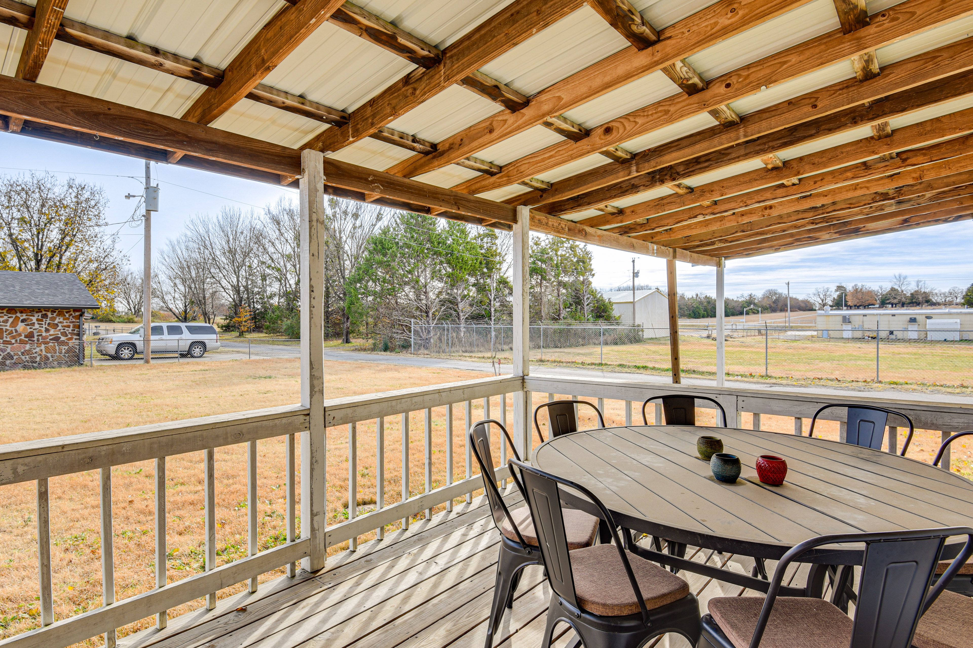 Deck | Outdoor Dining Area