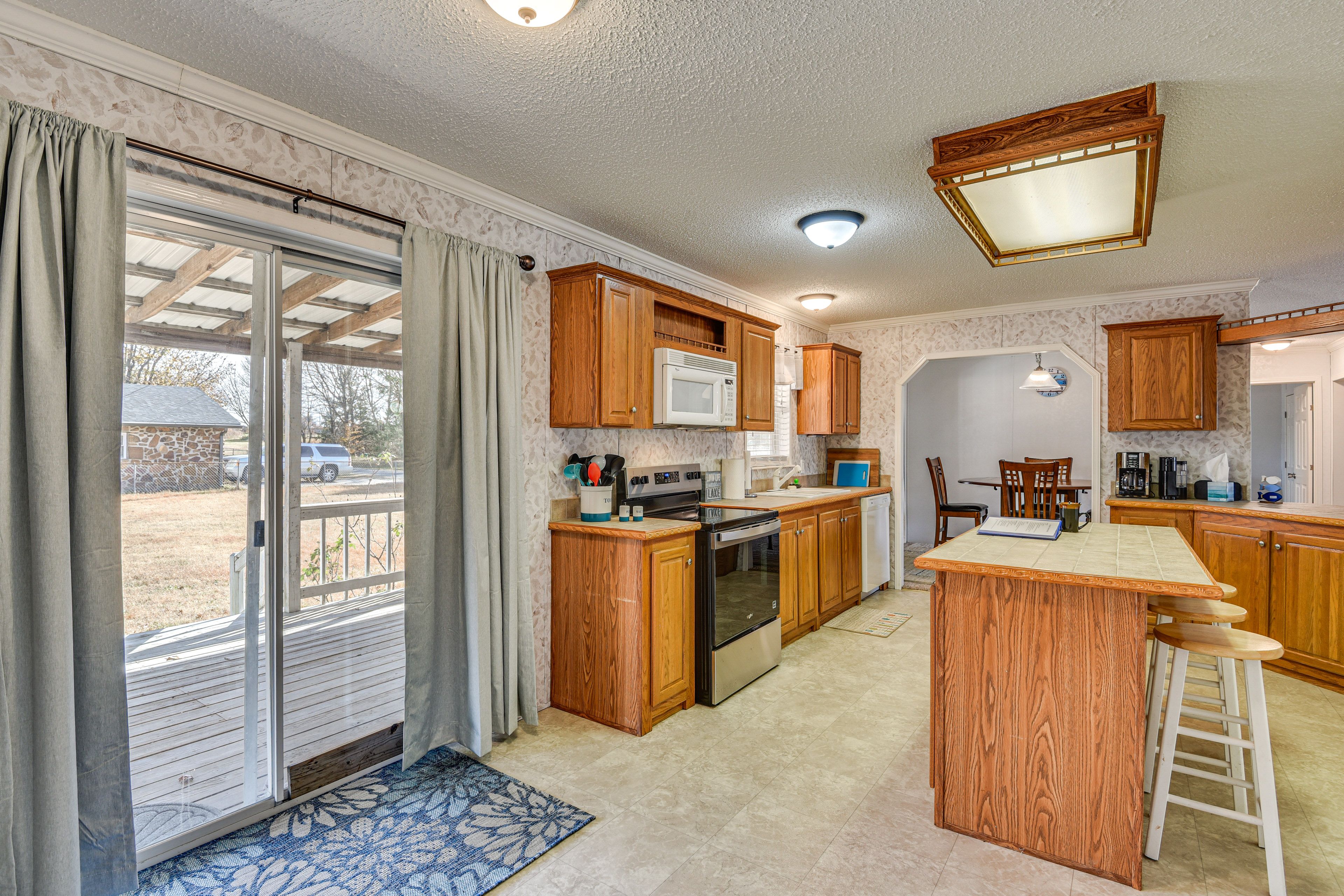 Kitchen | Drip & Keurig Coffee Makers | Dishwasher