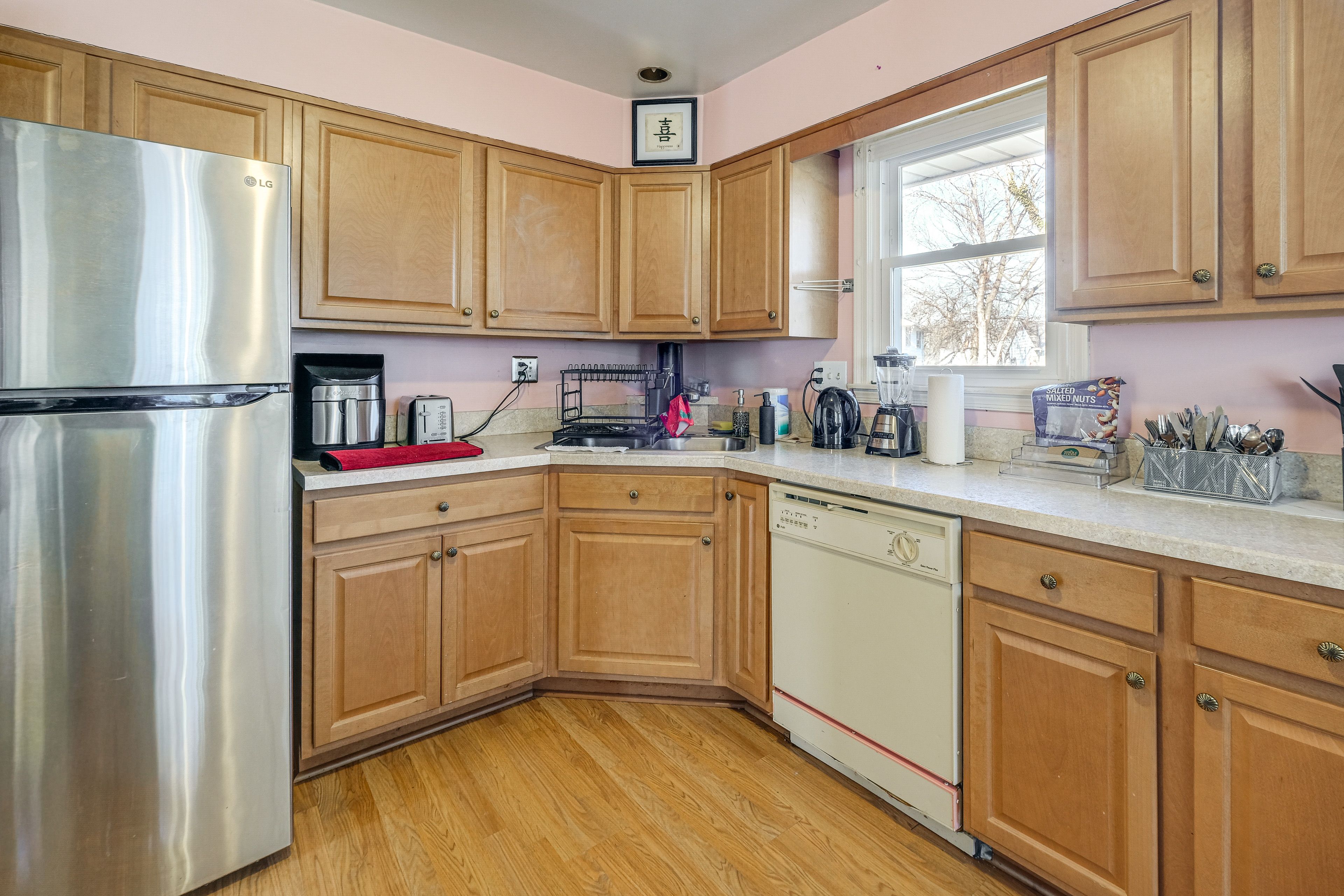 Kitchen | Main Level