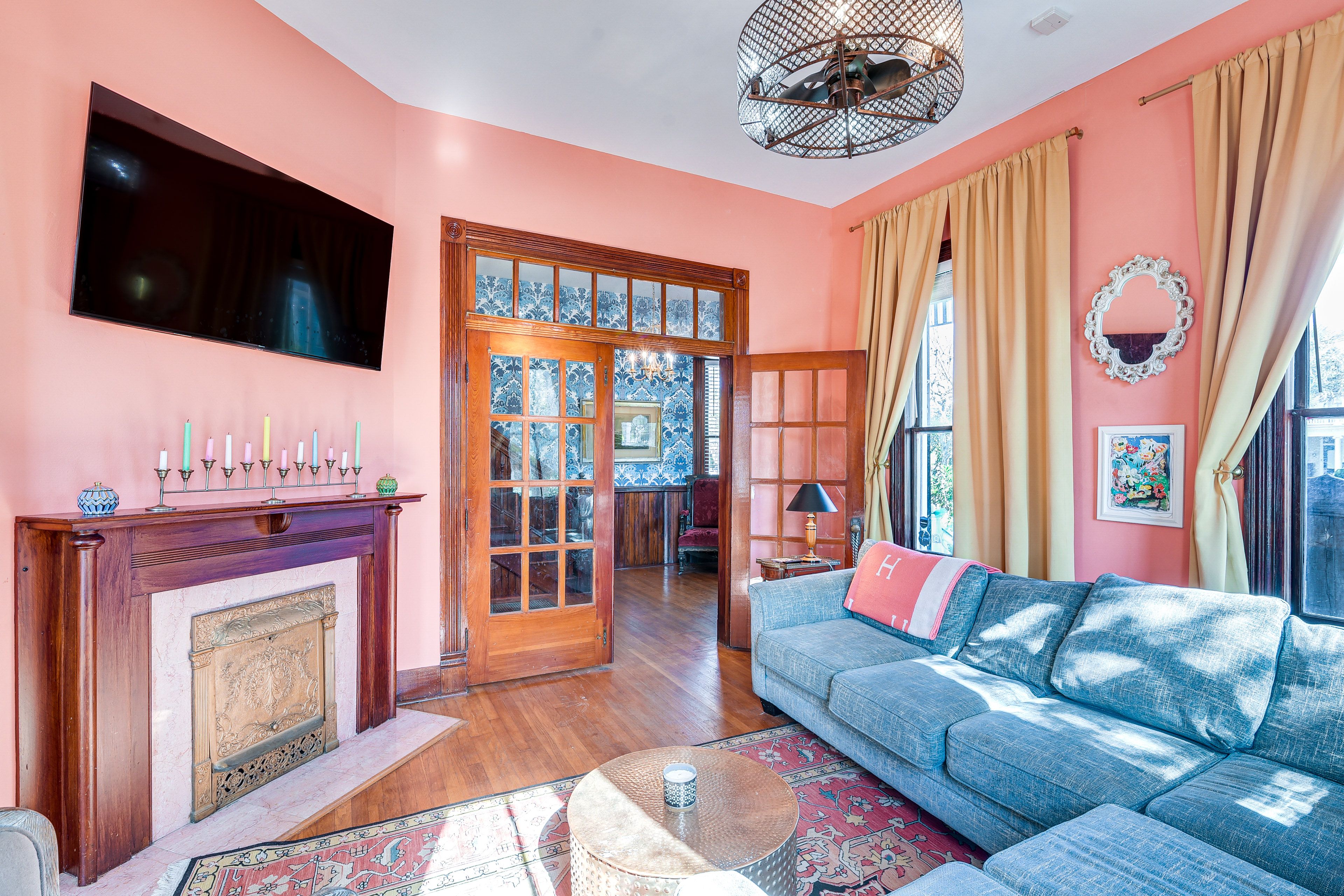 Living Room | 1st Floor | Free WiFi | Central A/C & Heating