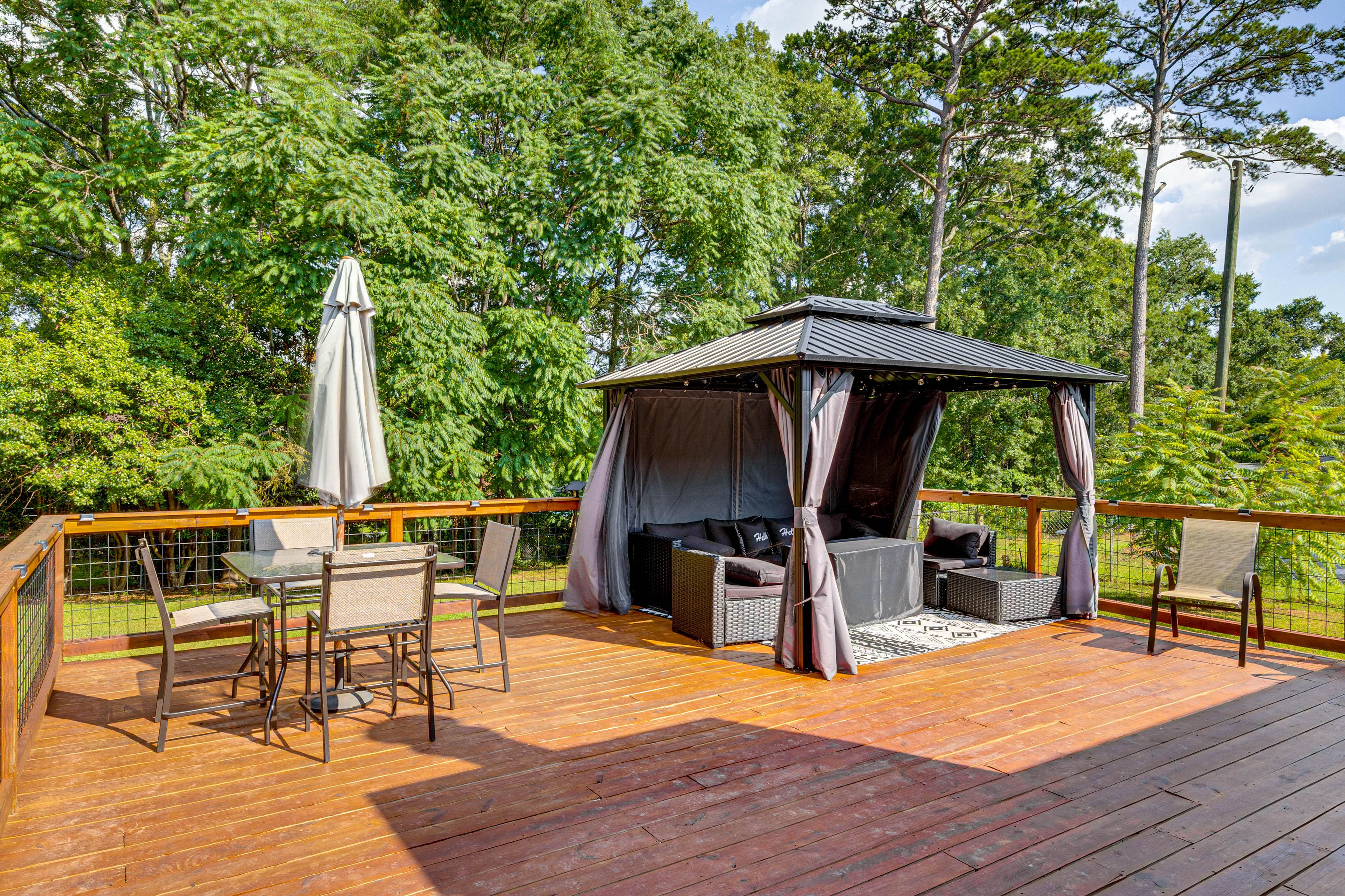 Furnished Deck | Dining Area | Gazebo | Dry Bay