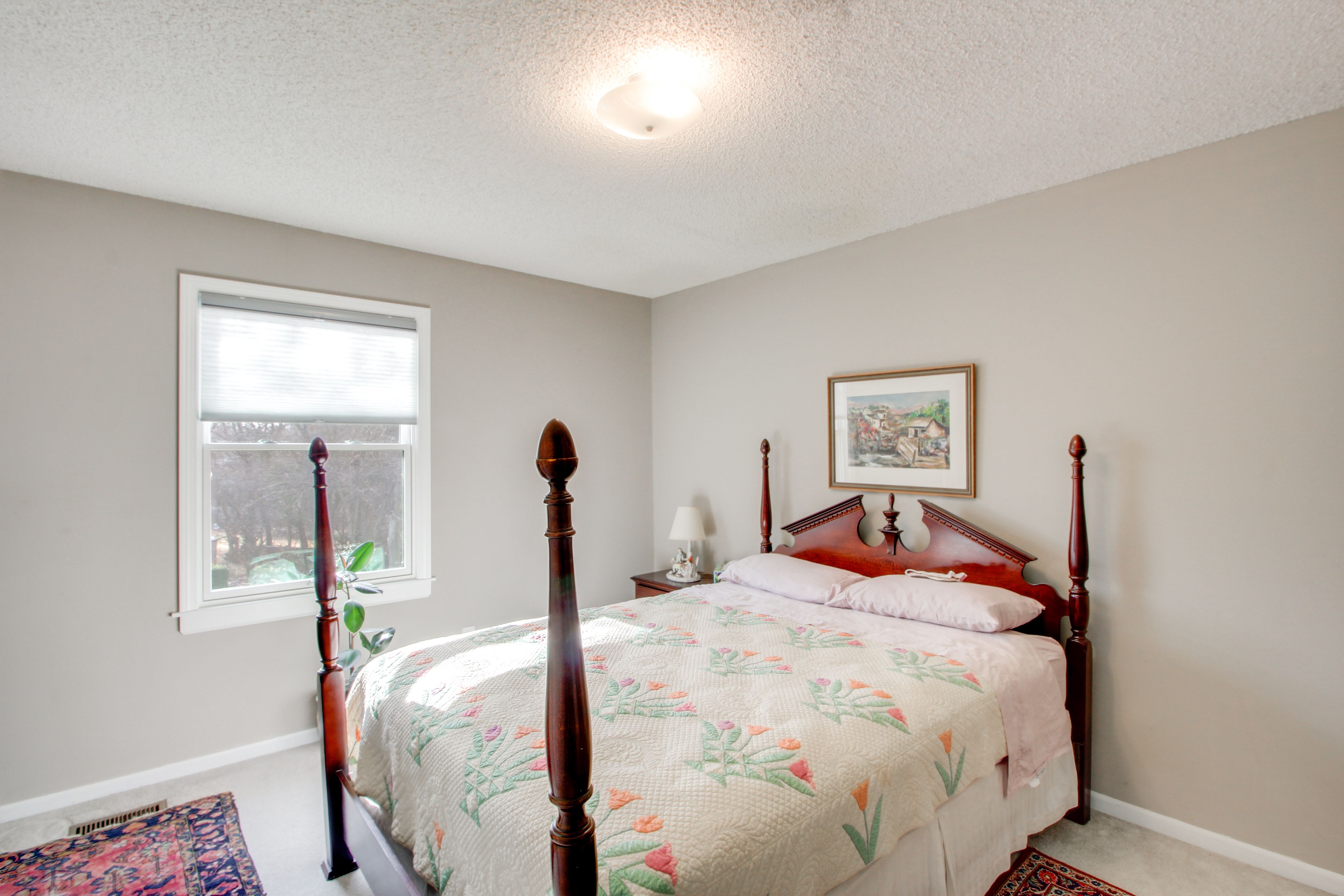 Bedroom 2 | 2nd Floor | Queen Bed