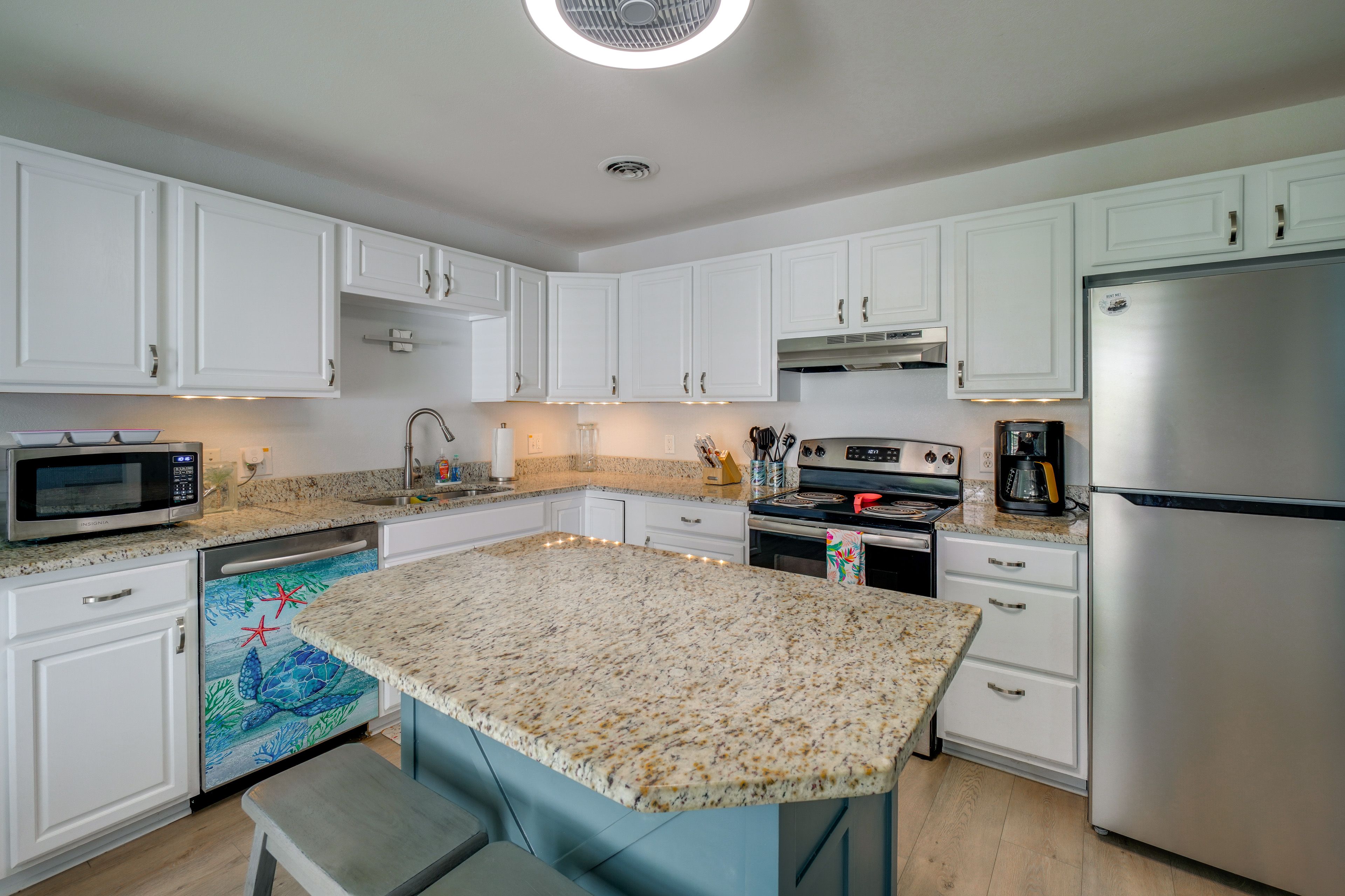 Kitchen | Family-Friendly Amenities | Beachy Decor