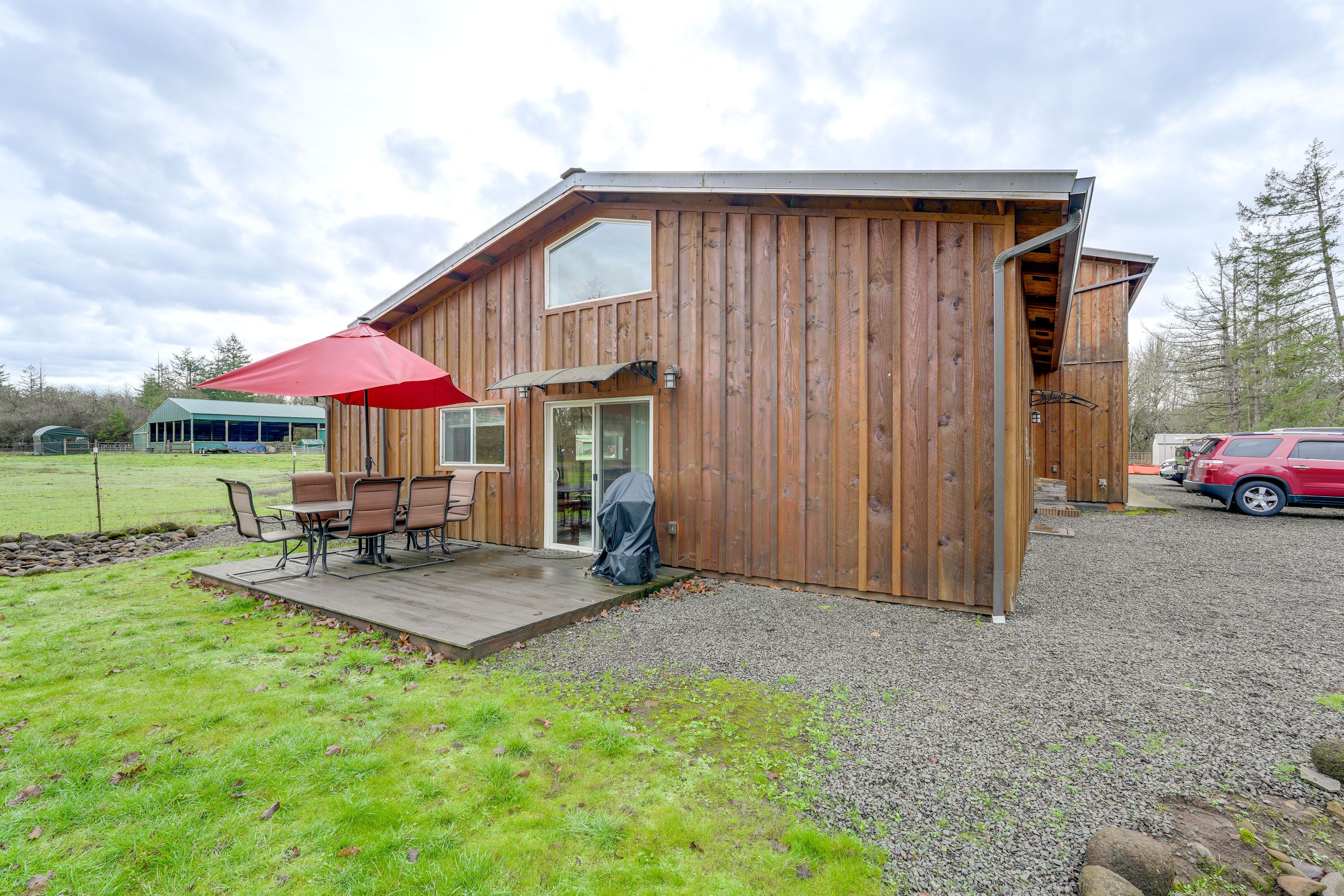 Private Deck | Guest House Exterior