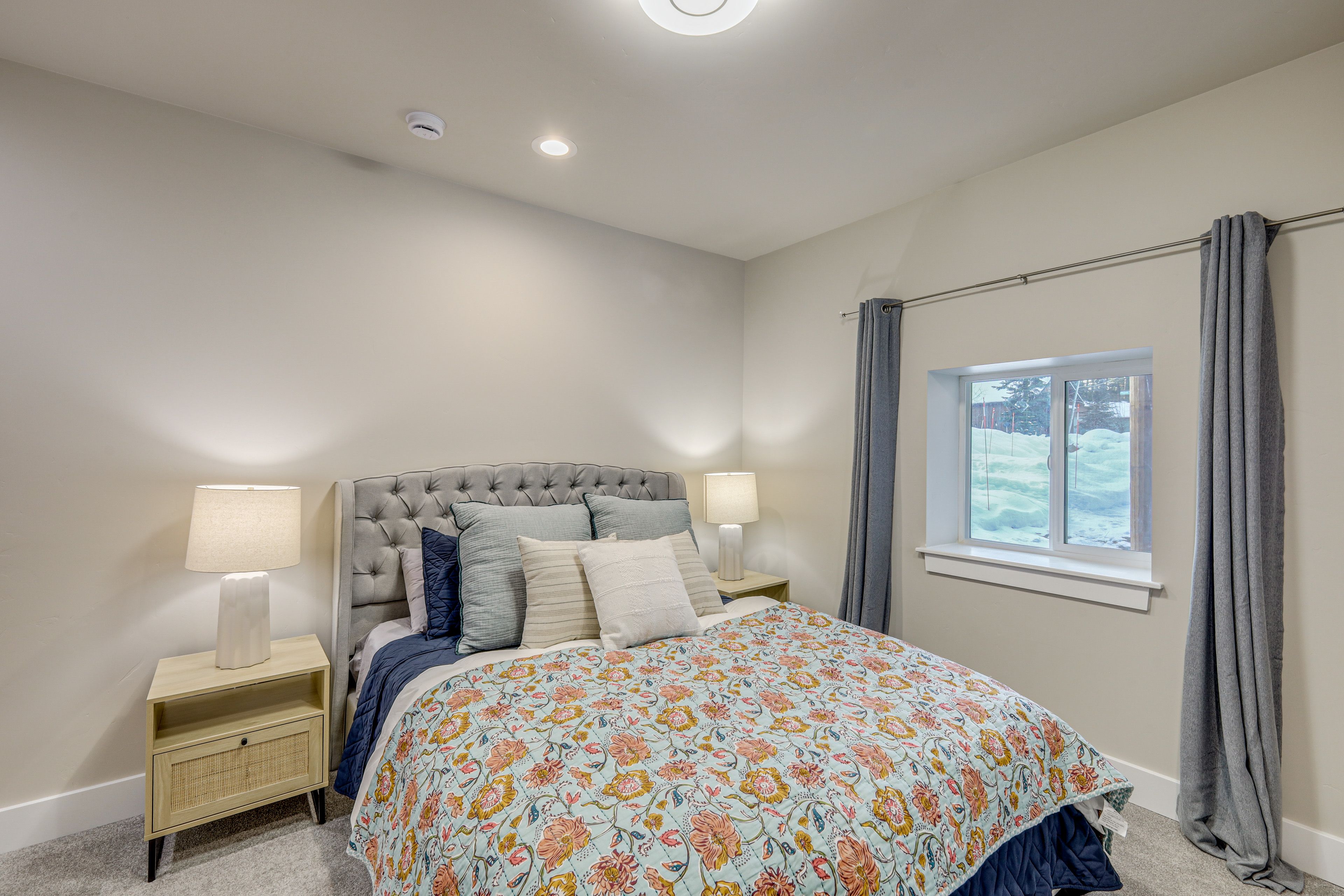 Bedroom 3 | Queen Bed | Basement Level