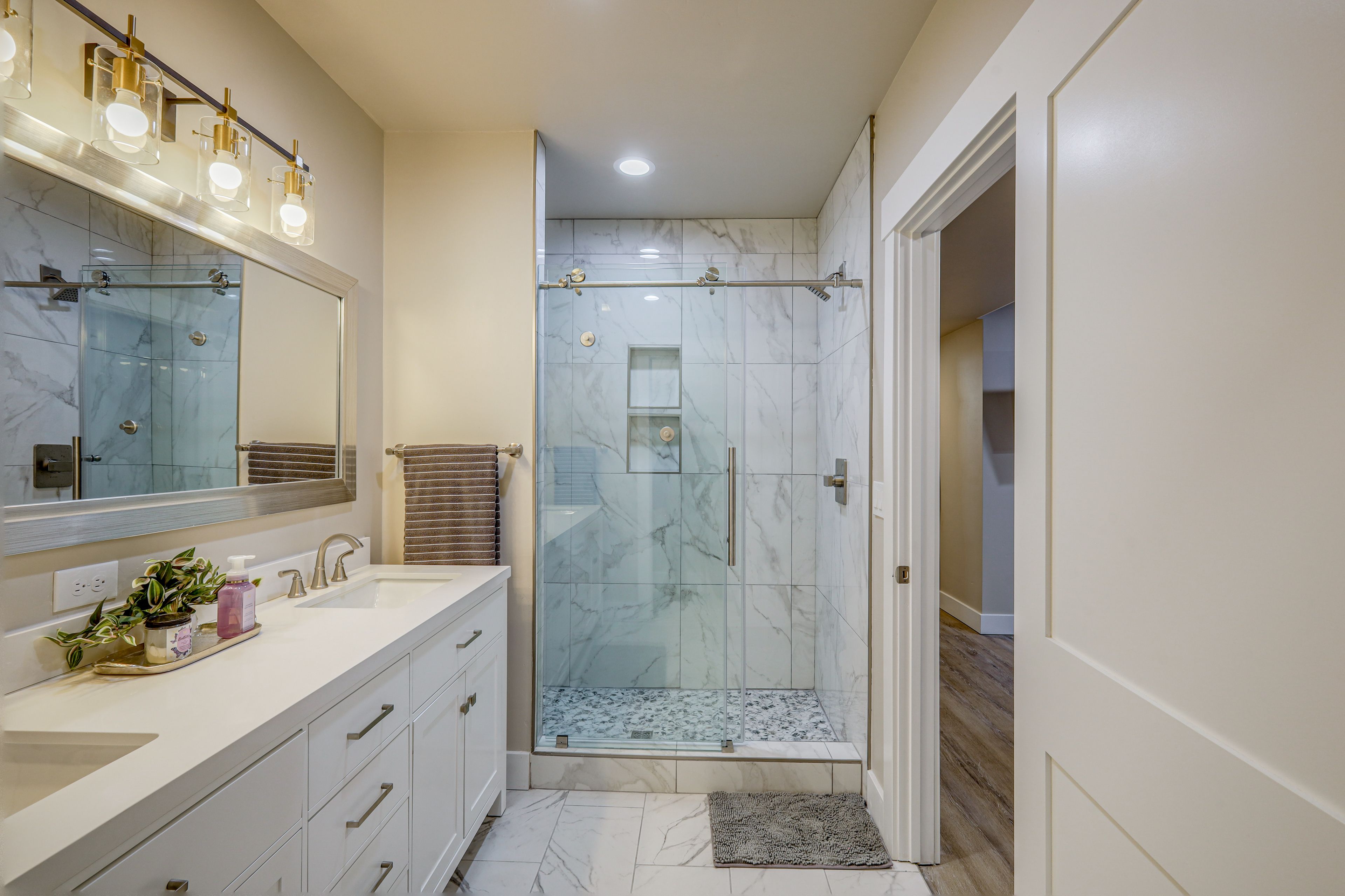 Bathroom | Basement Level
