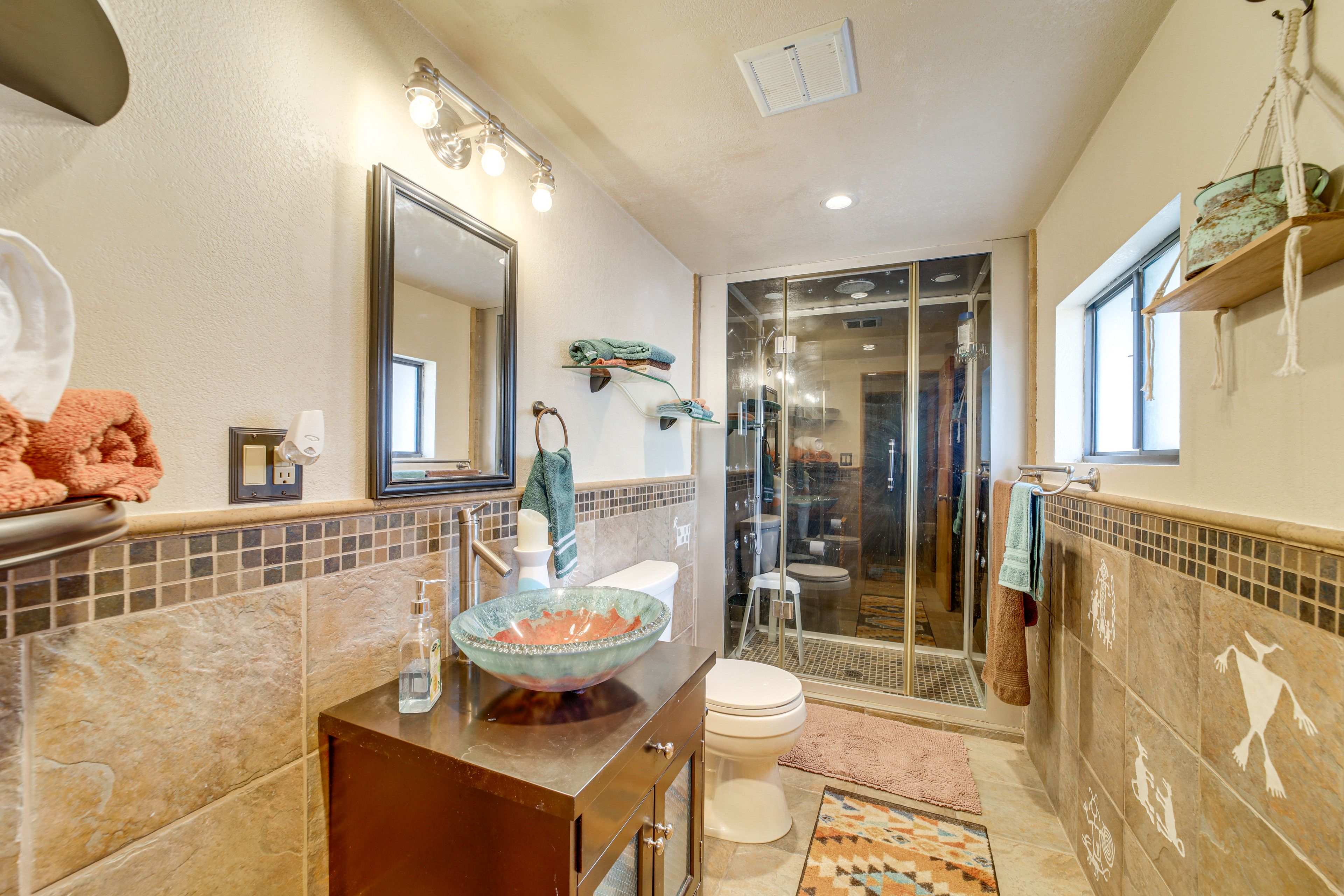 Full Bathroom | 1st Floor