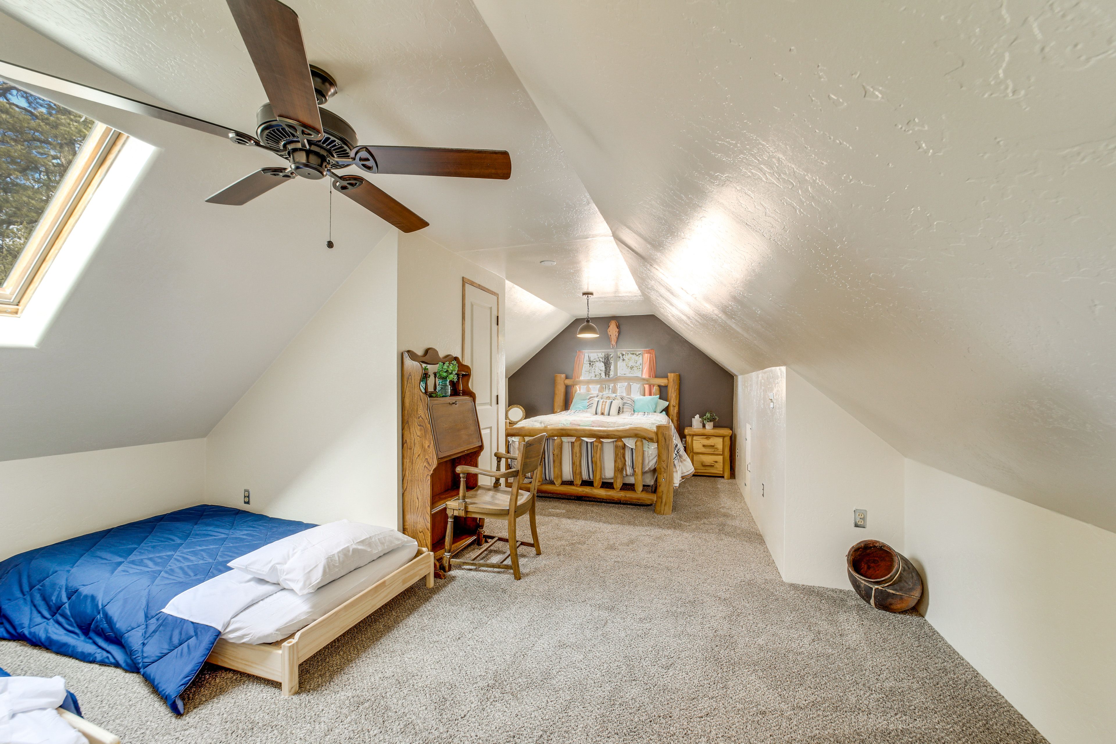 Bedroom 3 | Queen Bed | 2 Twin Beds | 2nd Floor