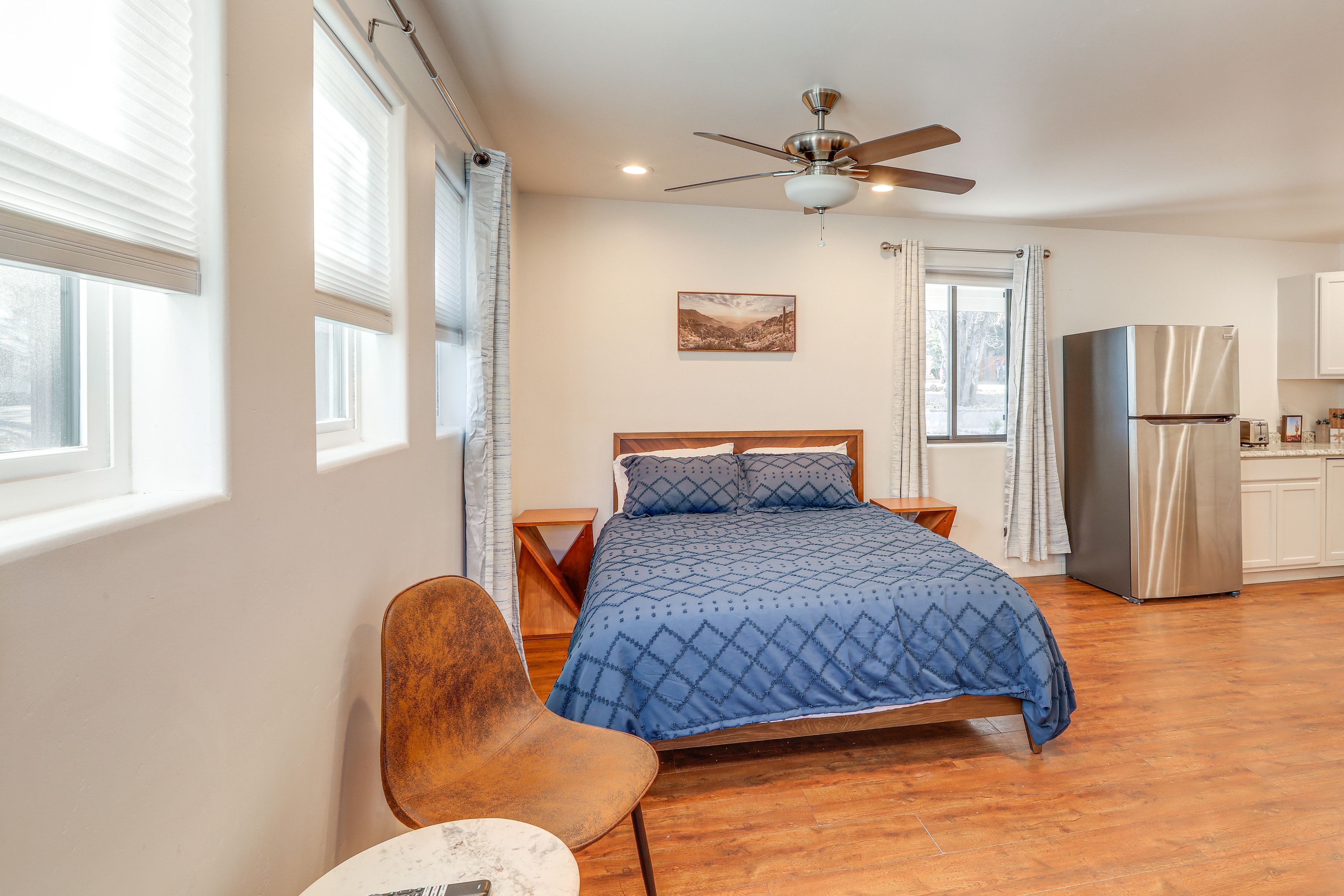 Bedroom 5 (Detached Suite) | Queen Bed | Single-Level