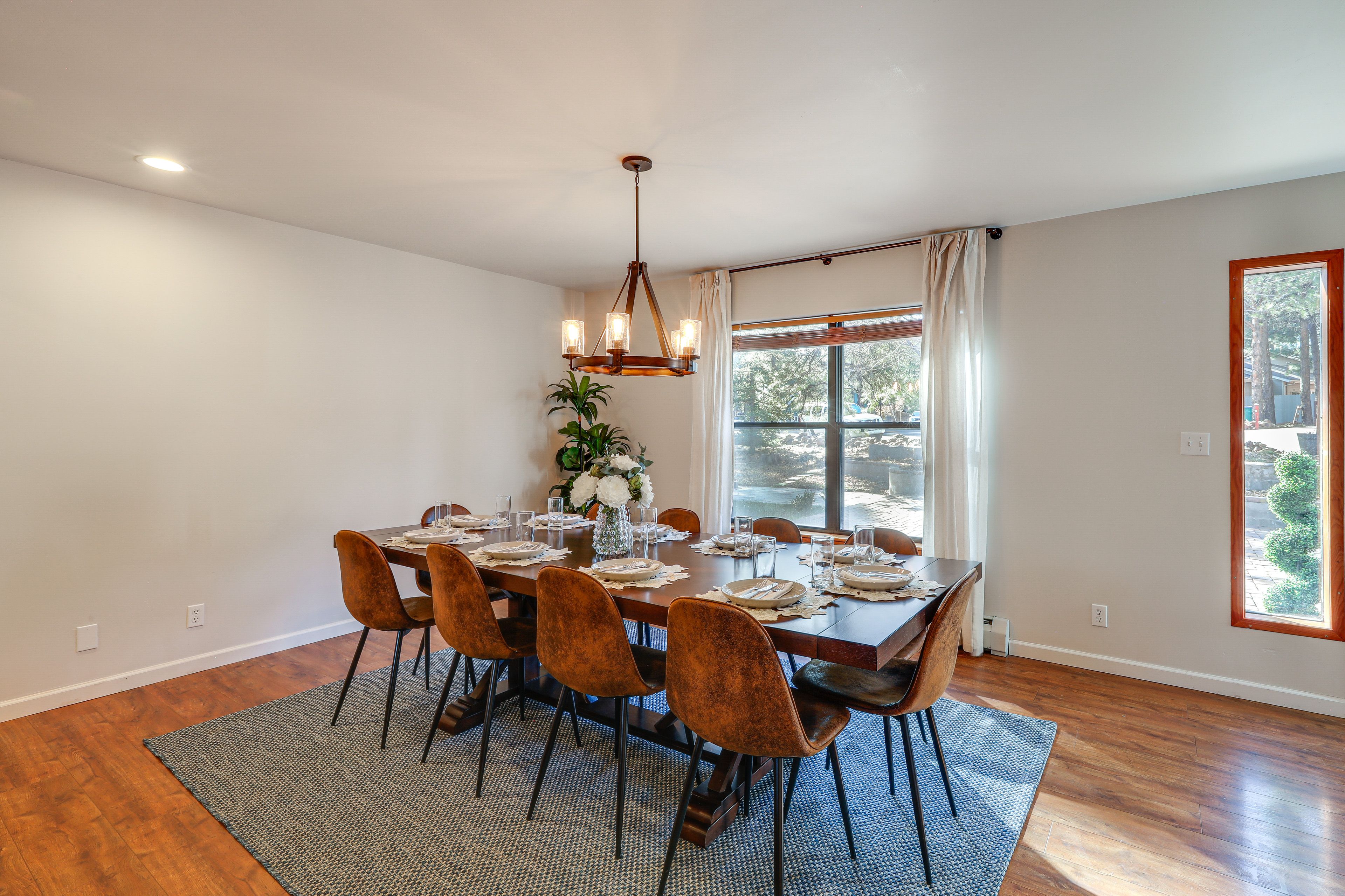 Dining Area | 1st Floor