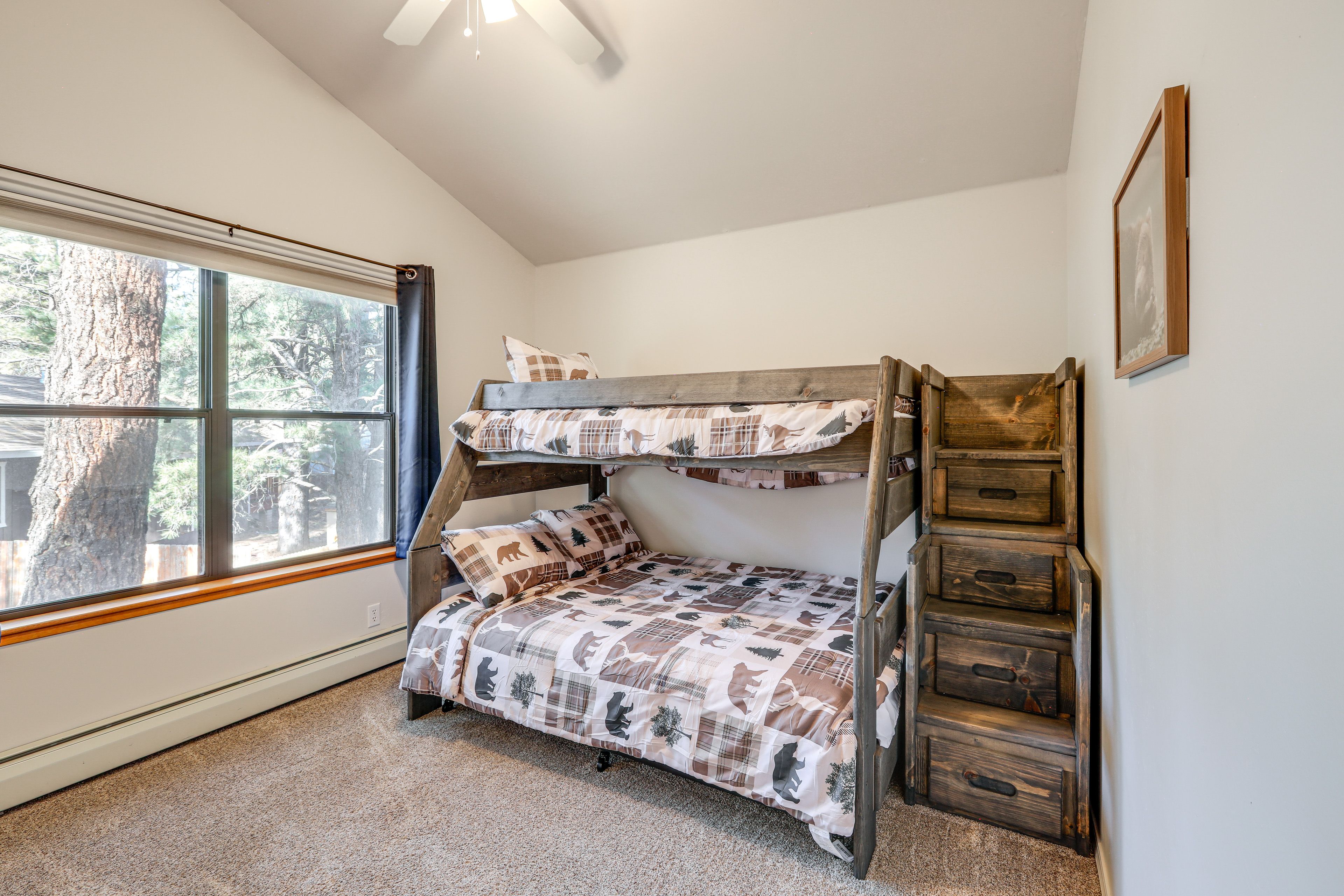 Bedroom 3 | Twin/Full Bunk Bed w/ Twin Trundle | 2nd Floor