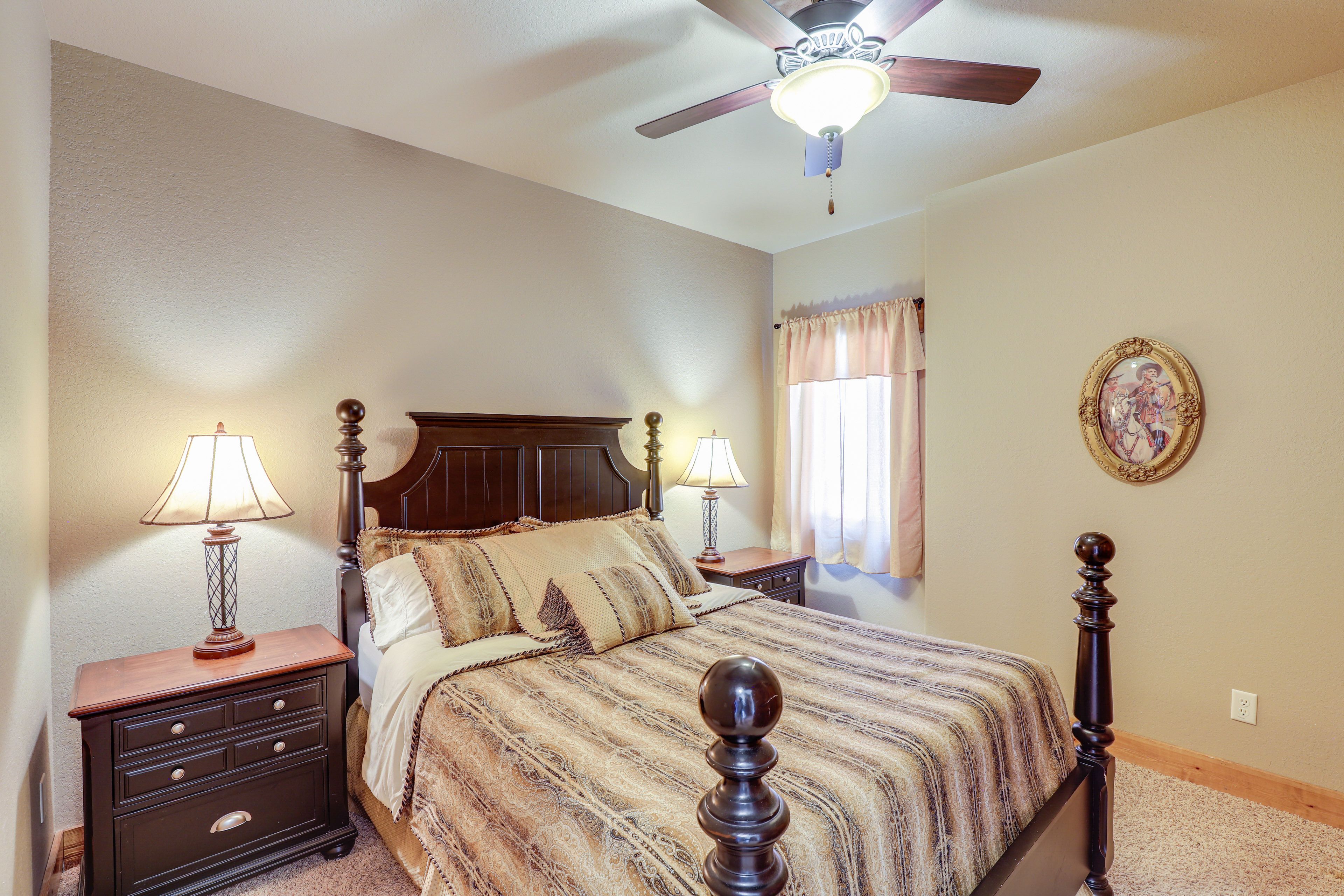 Bedroom 2 | Queen Bed | Lower Level