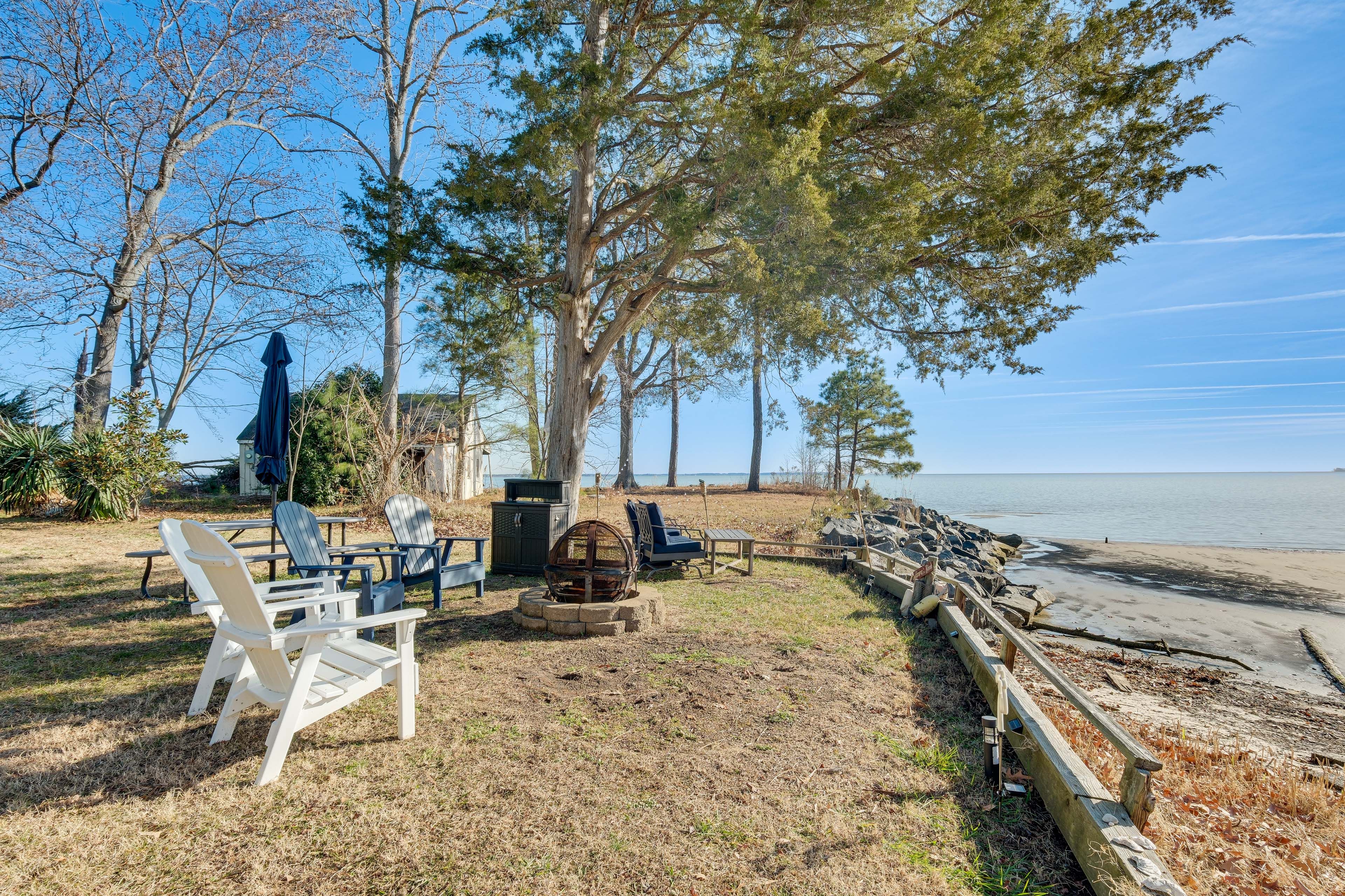 House Exterior | Backyard w/ Seating | Picnic Table | Fire Pit | River Access